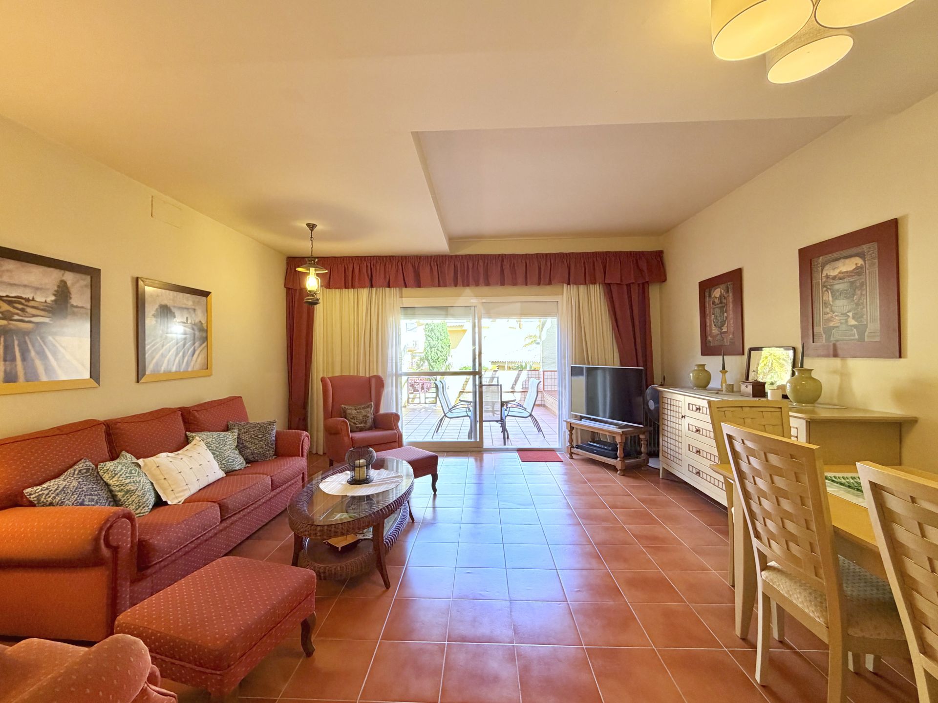 Town House in Cancelada, Estepona