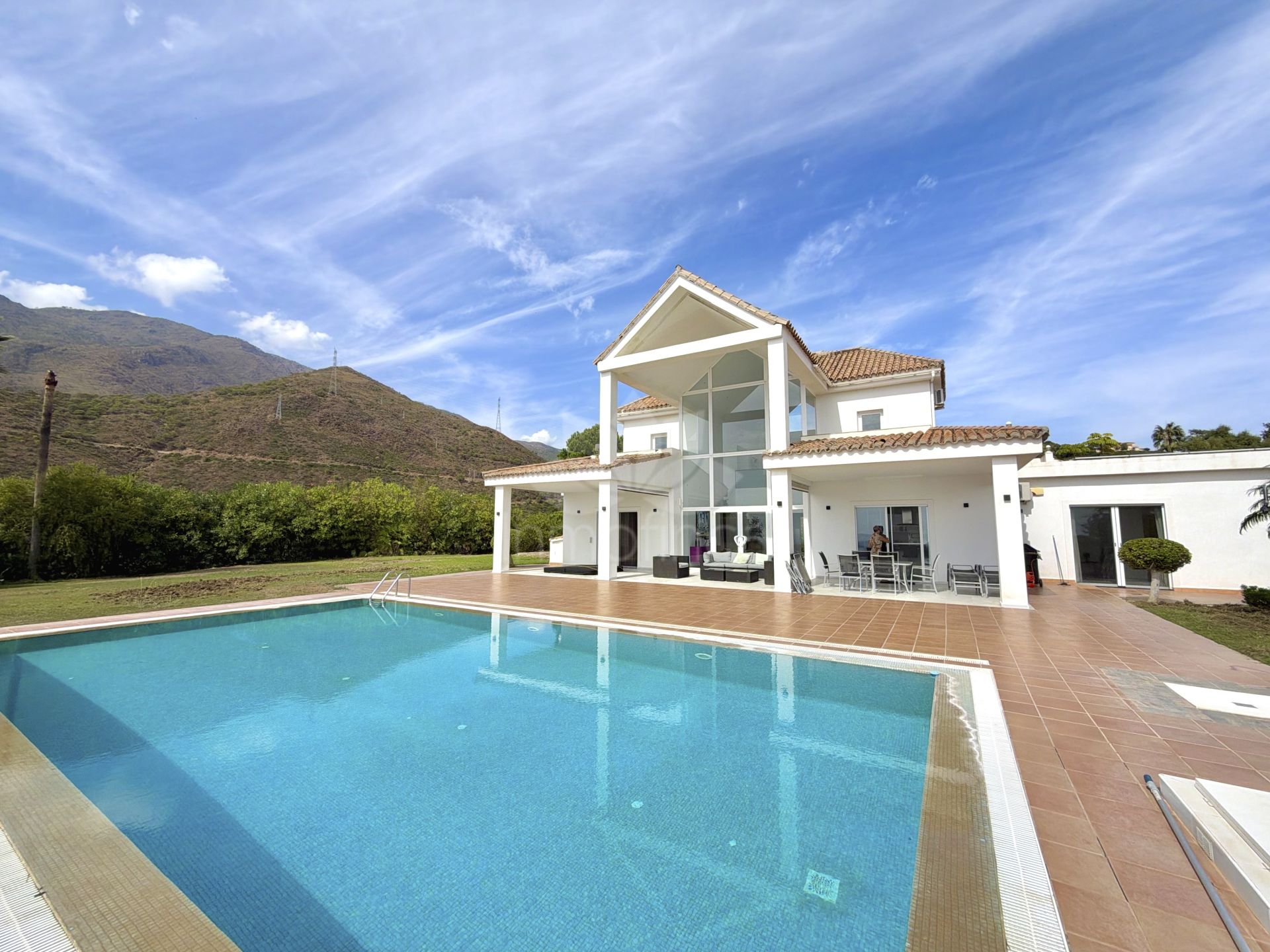 Villa en Los Reales - Sierra Estepona, Estepona