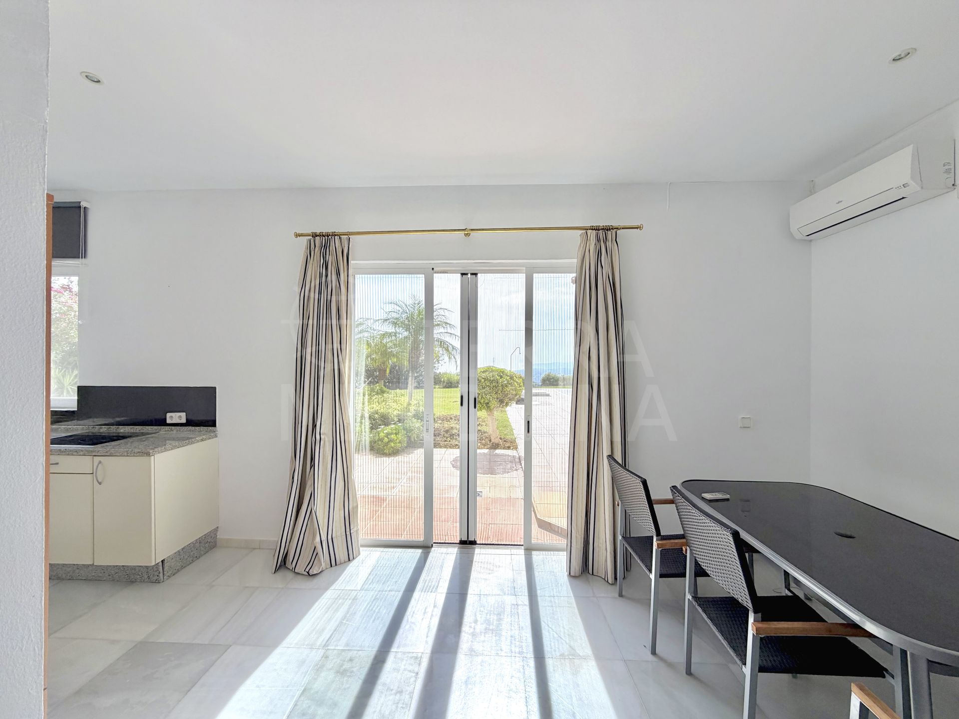 Villa in Los Reales - Sierra Estepona, Estepona