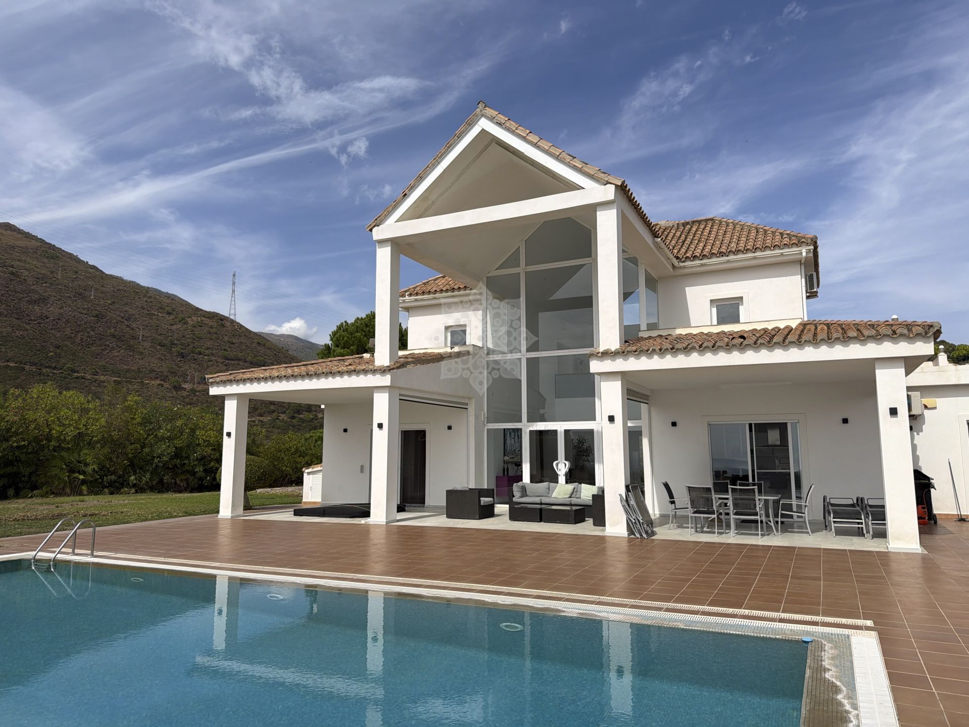 Villa in Los Reales - Sierra Estepona, Estepona