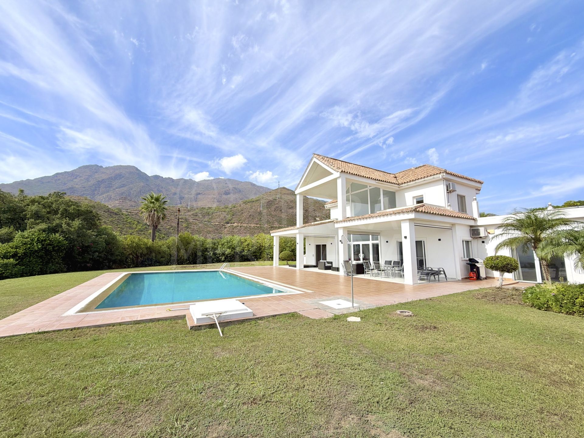 Villa in Los Reales - Sierra Estepona, Estepona