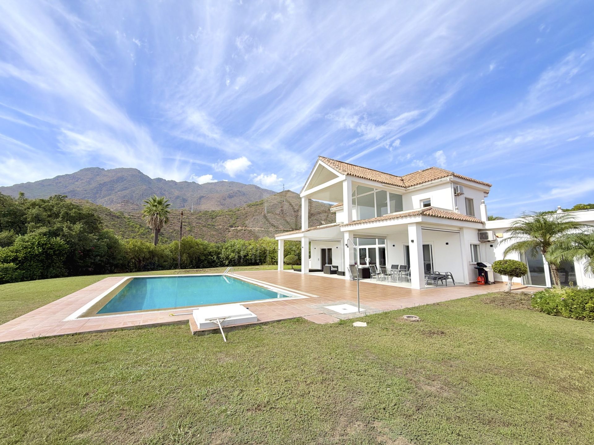 Villa en Los Reales - Sierra Estepona, Estepona