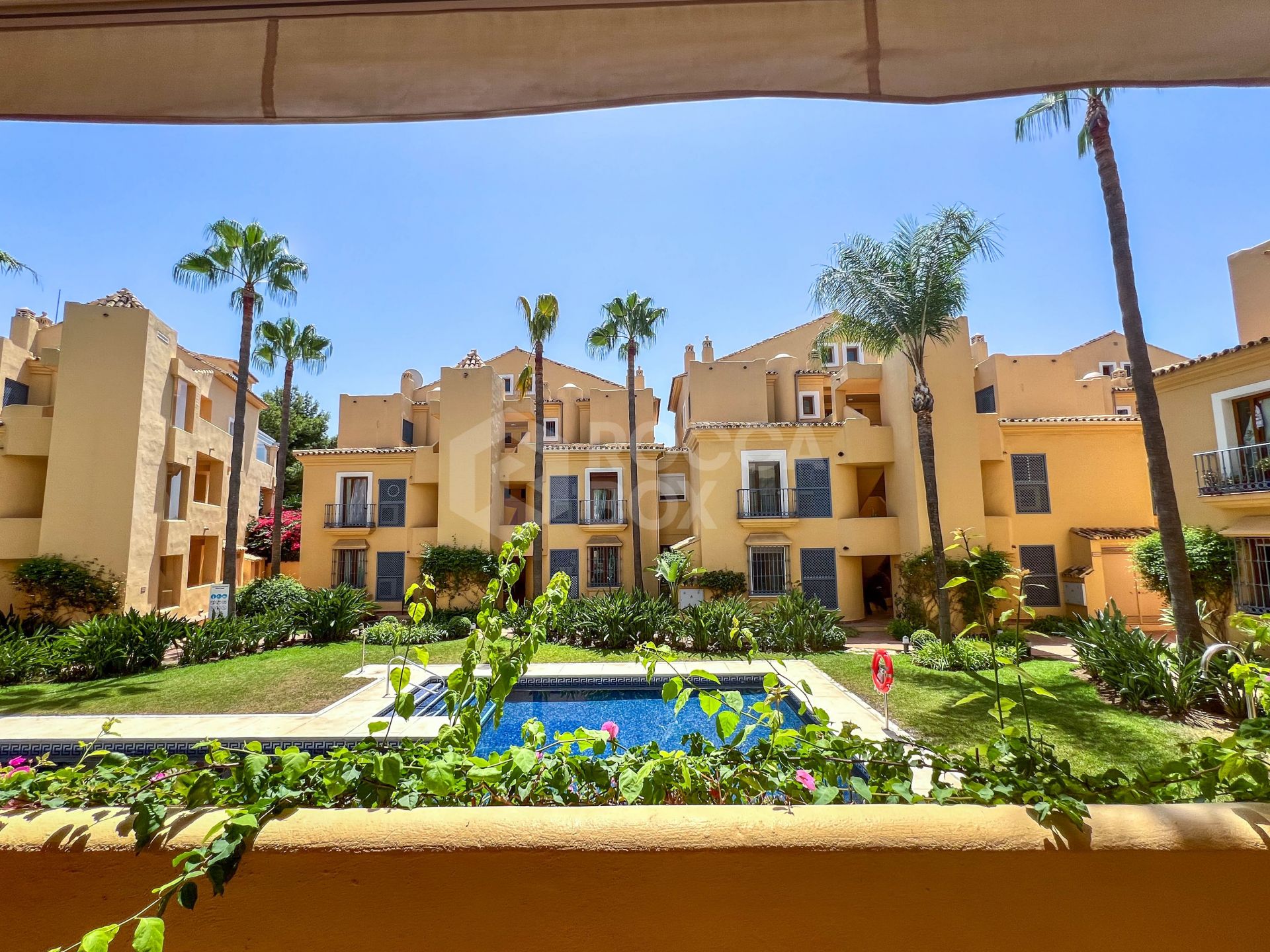 Spectacular double apartment with 5 bedrooms for sale in Nagüeles, Marbella