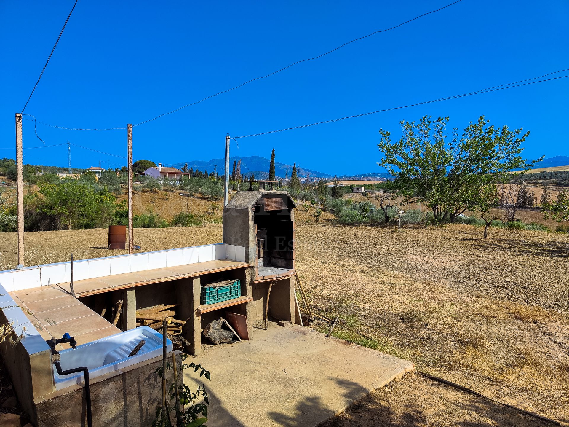 Plot in Coin Centro, Coin