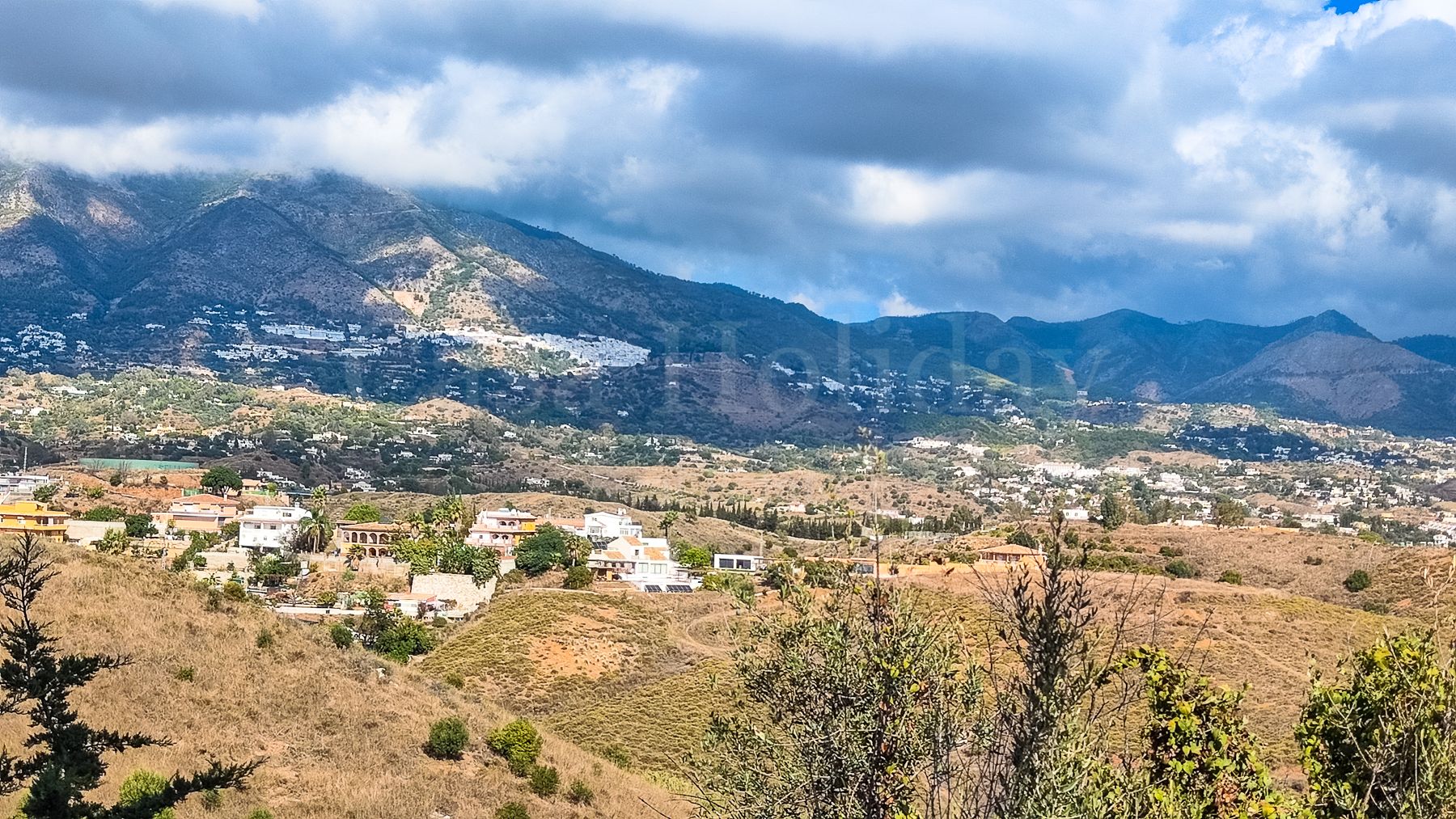 Plot in Sierrezuela, Mijas Costa