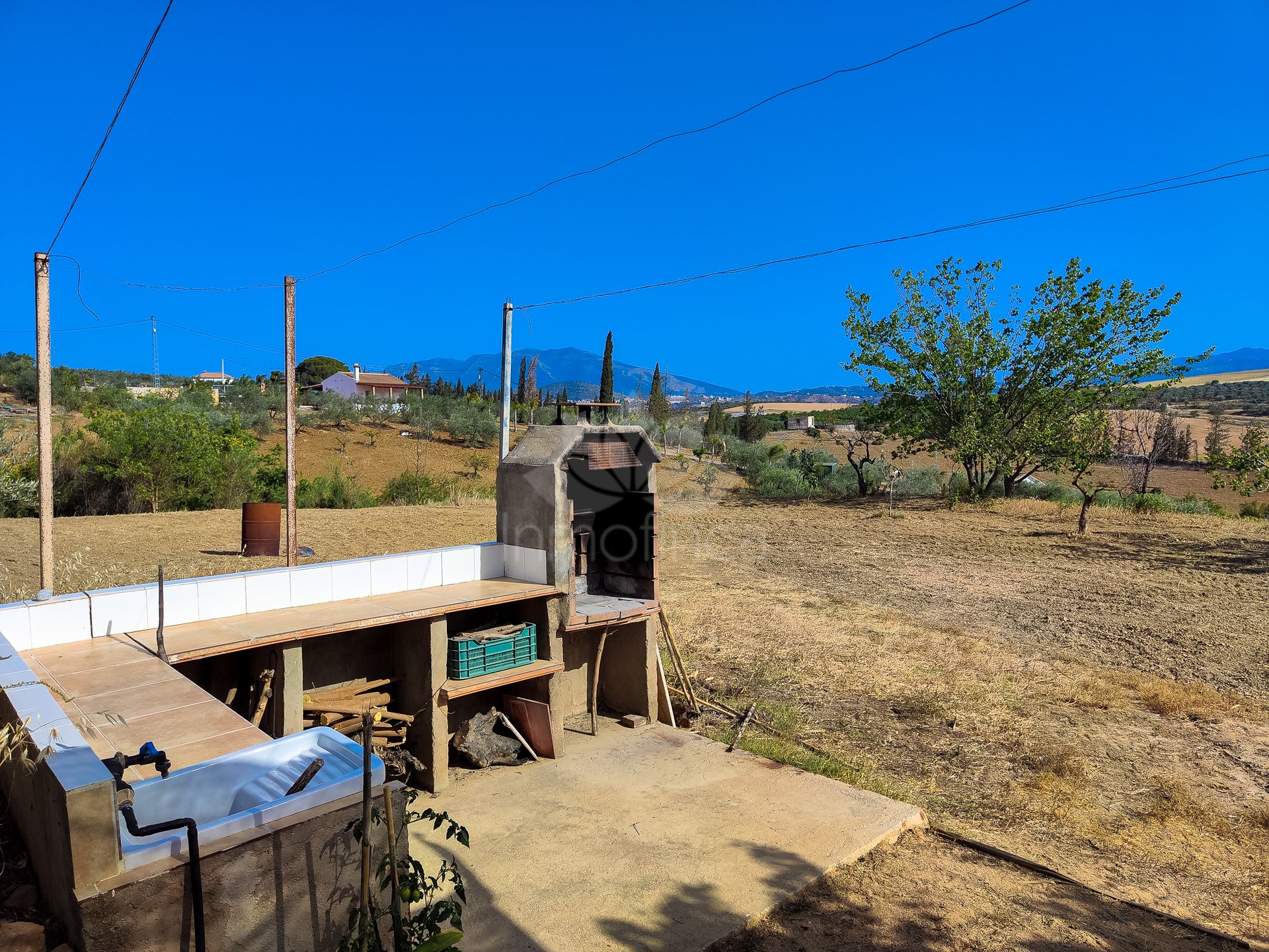 Plot in Coin Centro, Coin