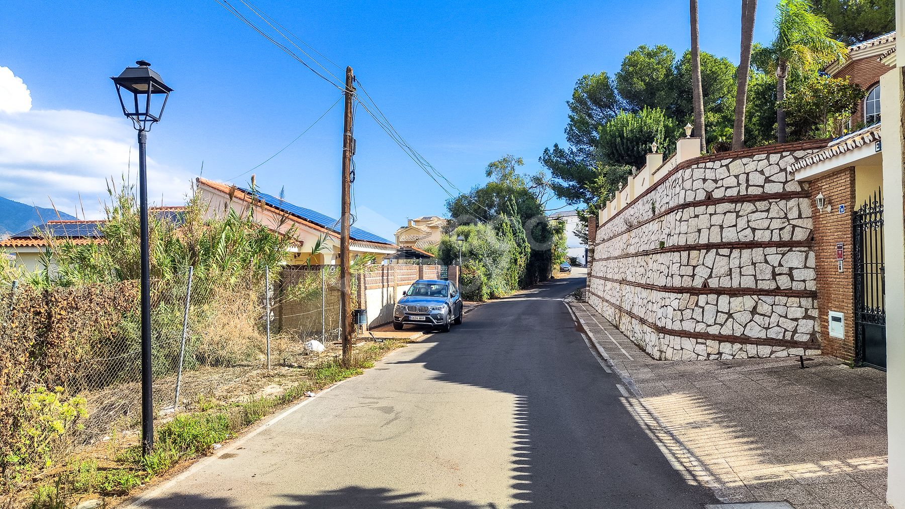 580 m² plot in a residential area