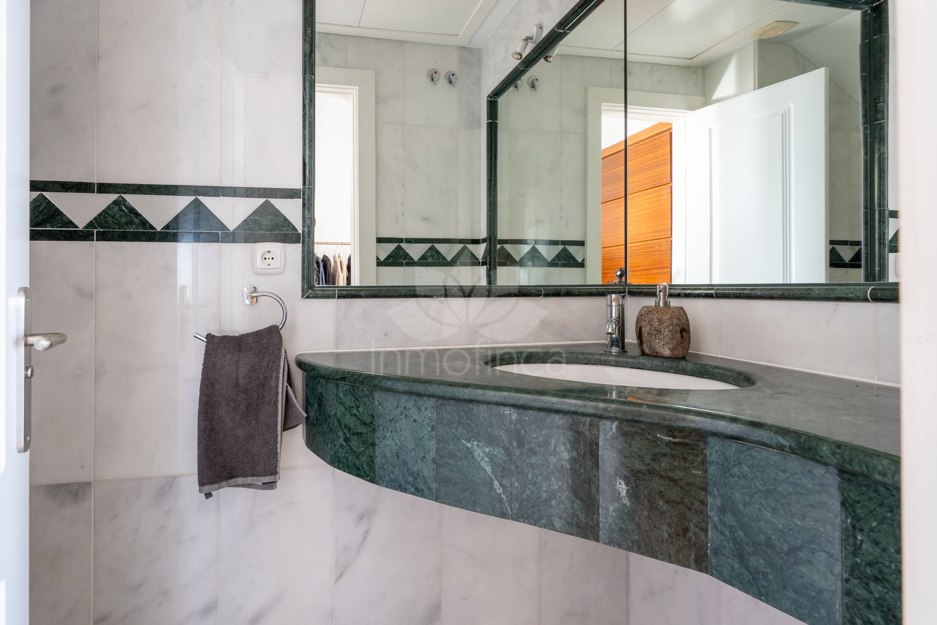 Duplex Penthouse in Calahonda, Mijas Costa