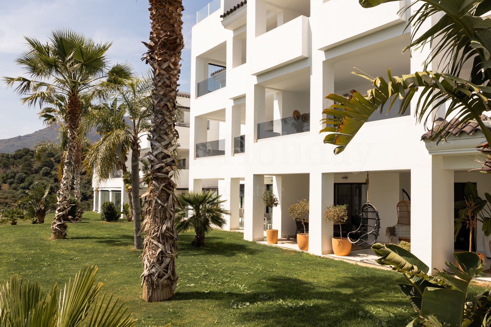 Apartamento Planta Baja en Mirador de Estepona Hills, Estepona