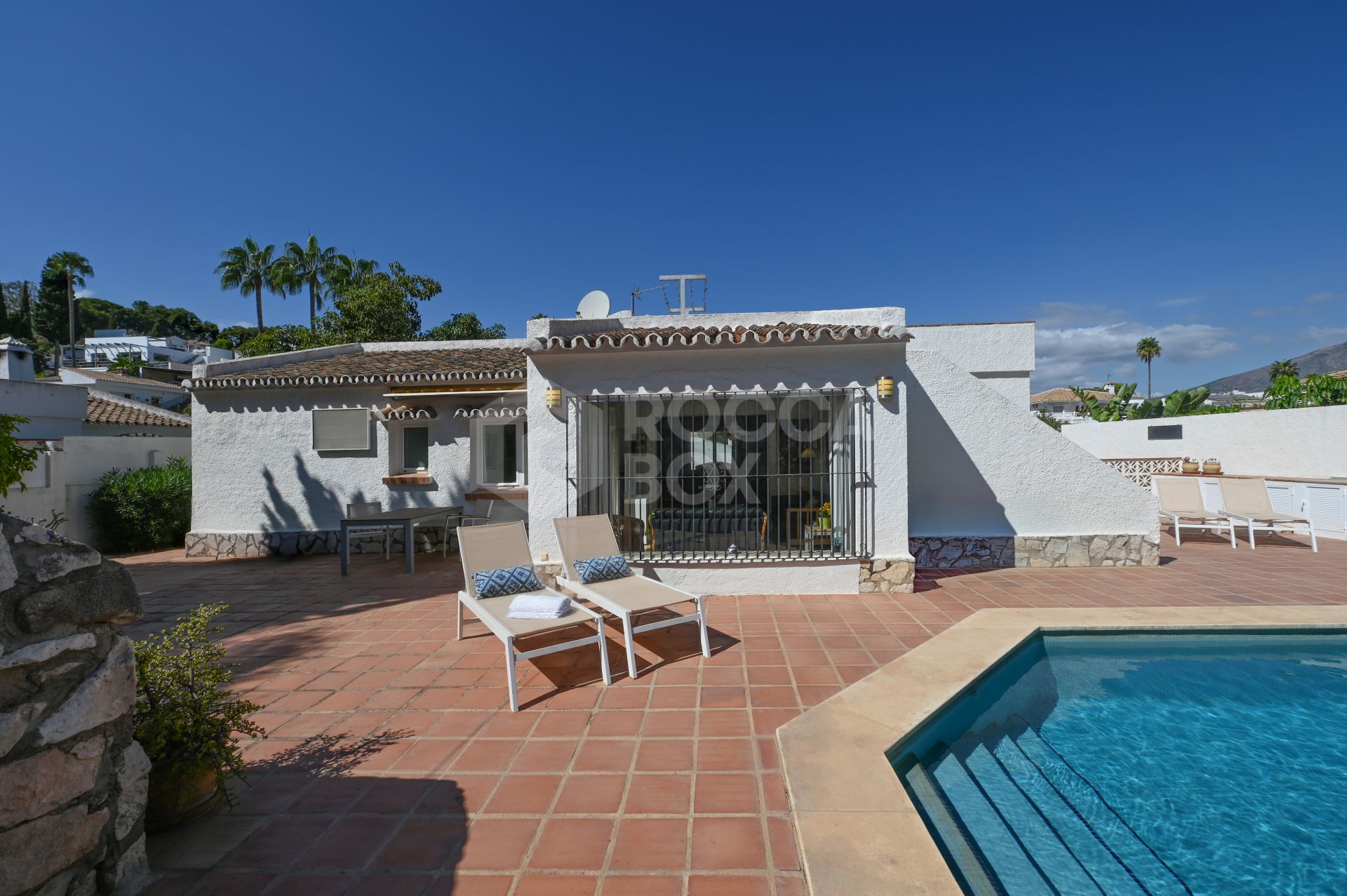 **Beautiful One-Level Villa with Private Pool – Fuengirola / Cerros del Águila**