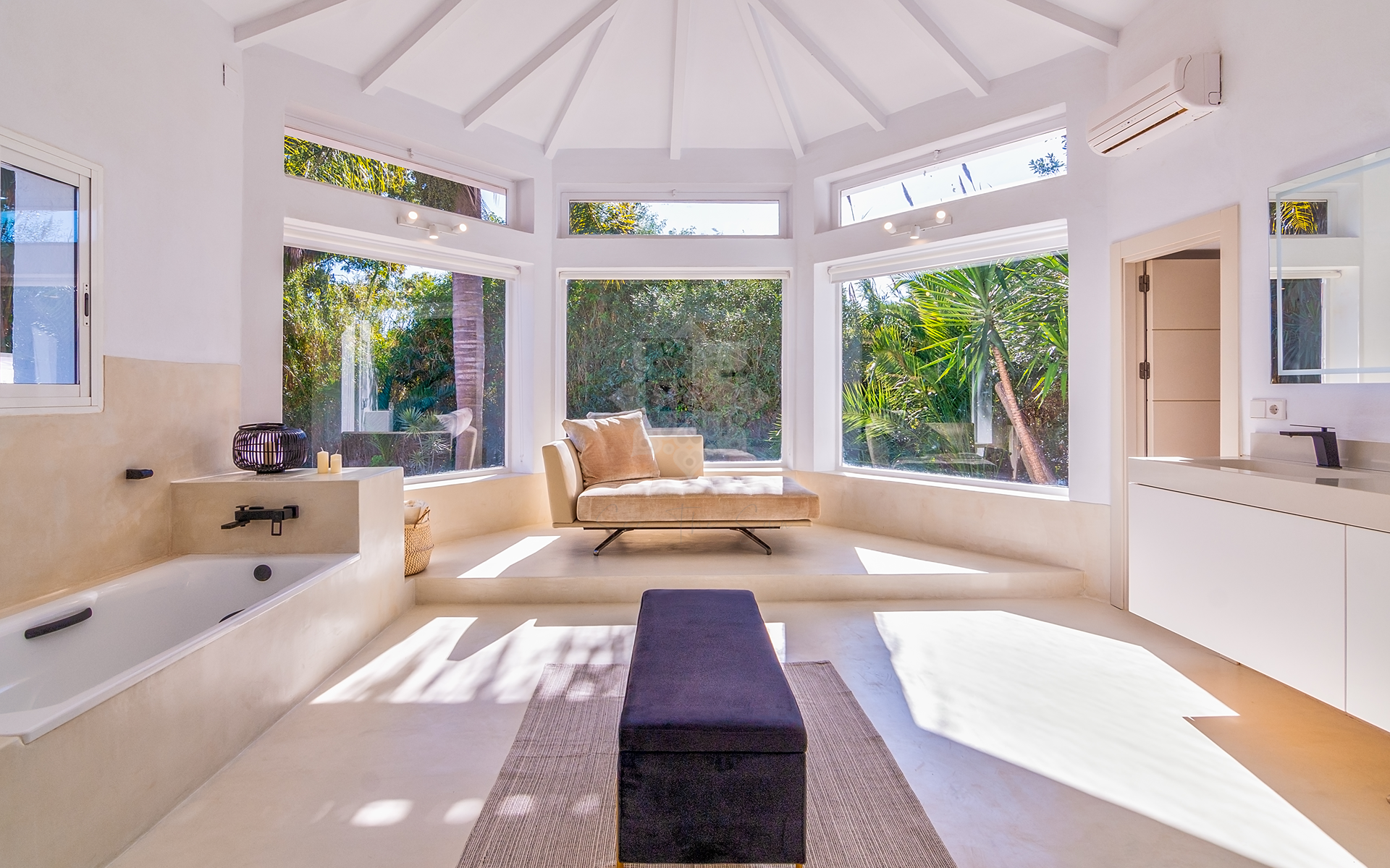 Willa w Reyes y Reinas, Sotogrande