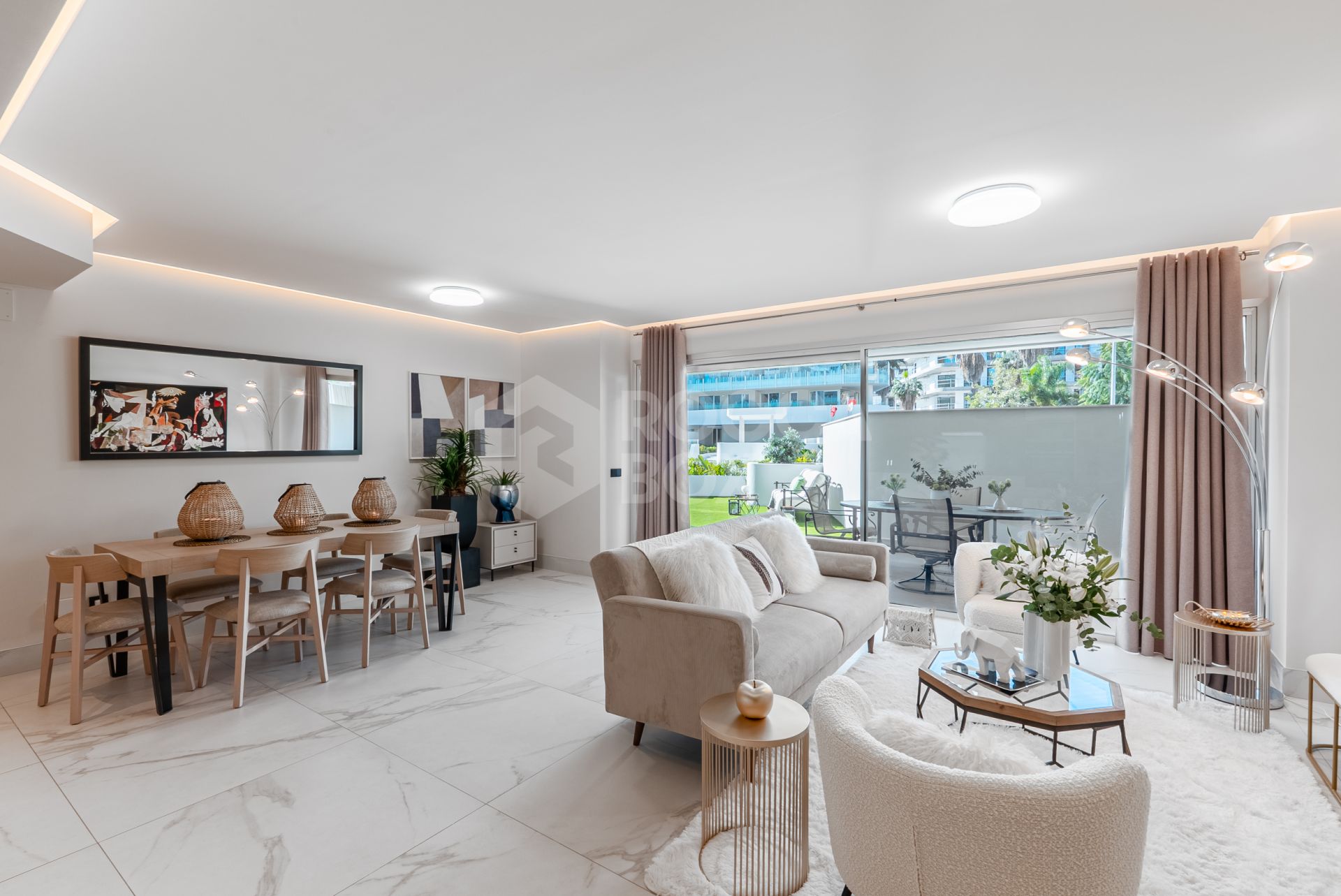 Modern Ground-Floor Apartment With Private Garden in San Pedro de Alcántara