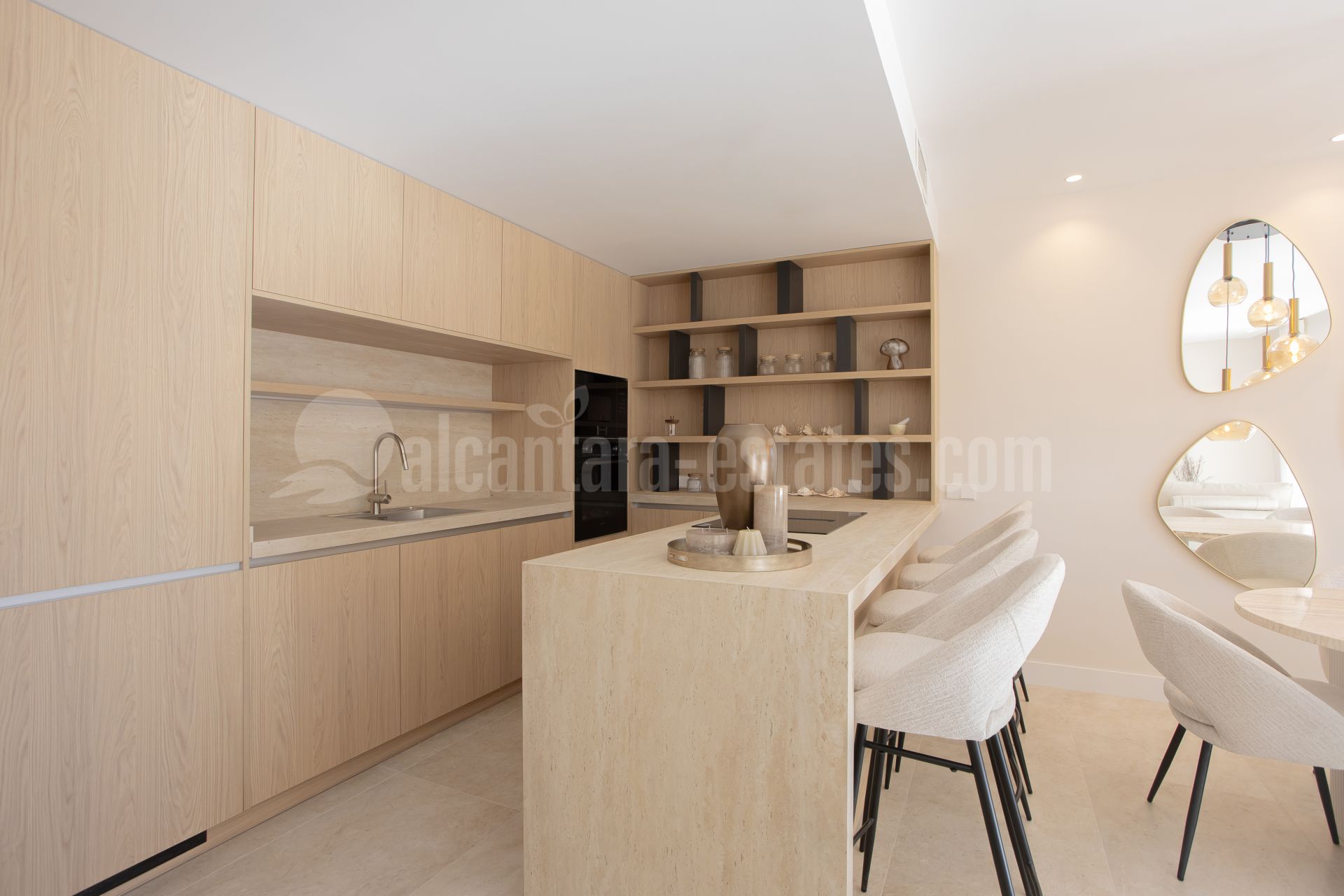 Duplex Penthouse in Aloha Gardens, Marbella