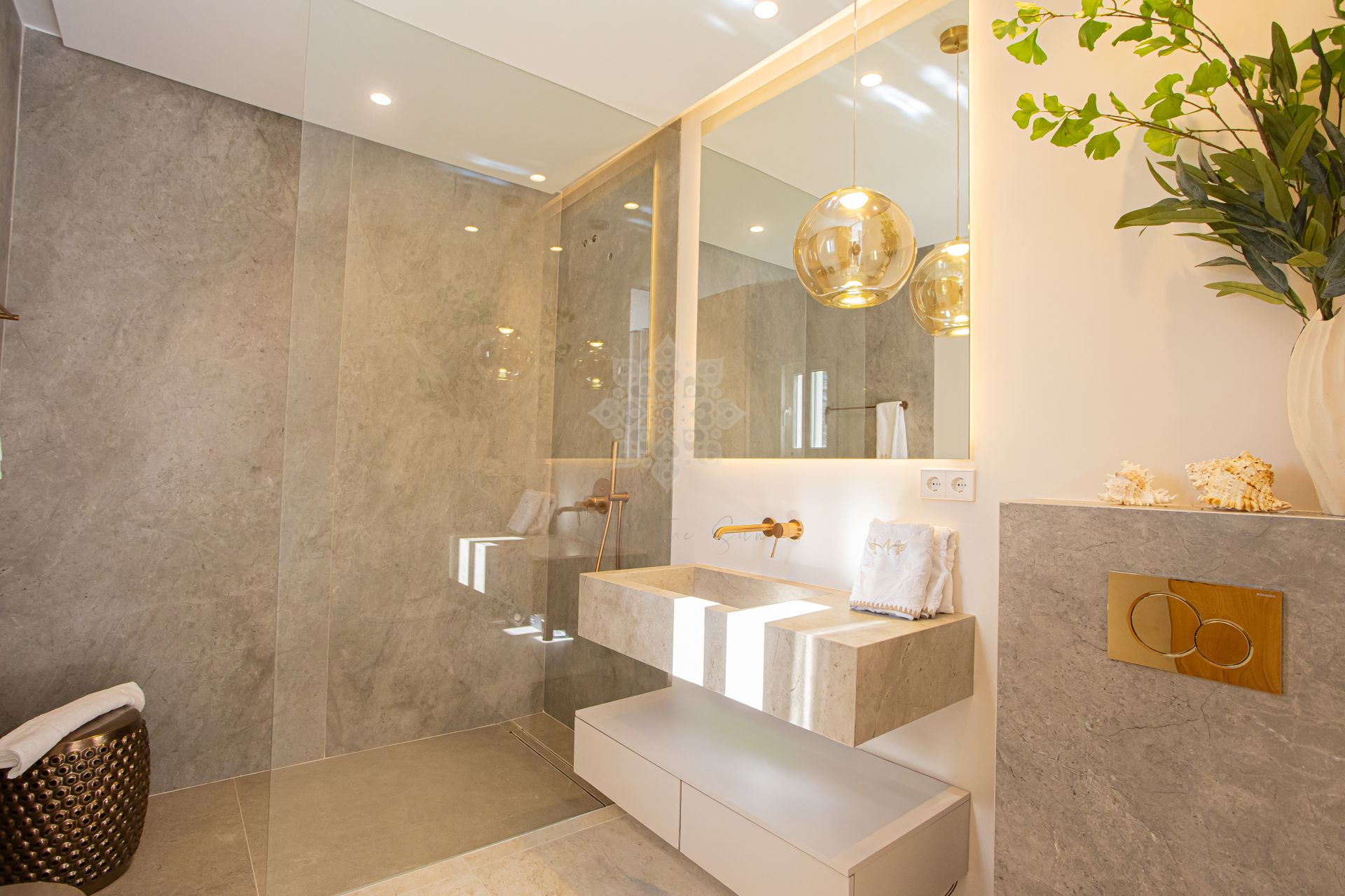 Duplex Penthouse in Aloha Gardens, Marbella