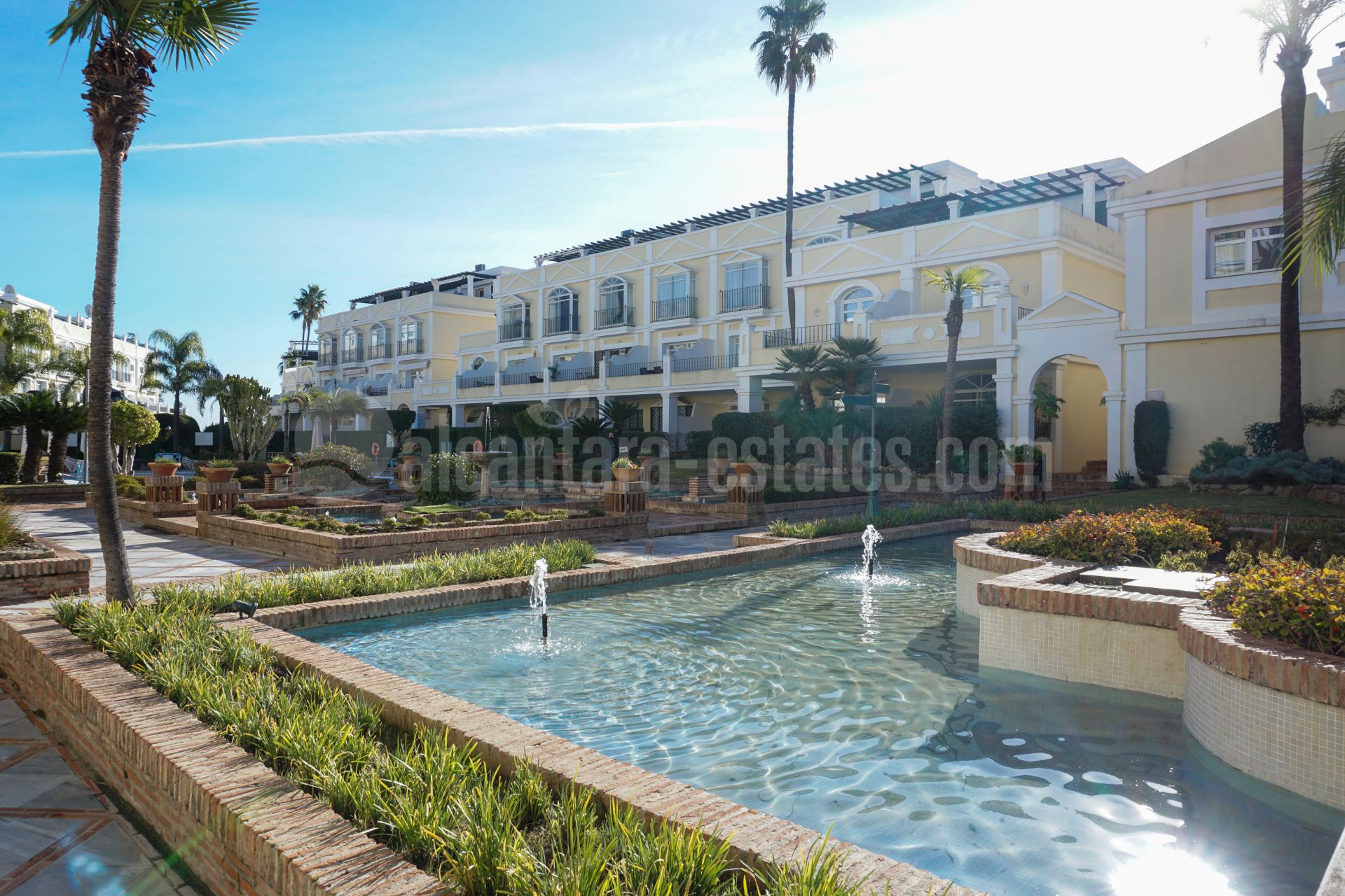 Duplex Penthouse in Aloha Gardens, Marbella