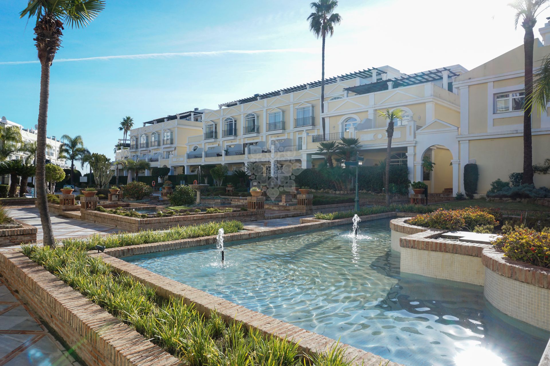 Duplex Penthouse in Aloha Gardens, Marbella