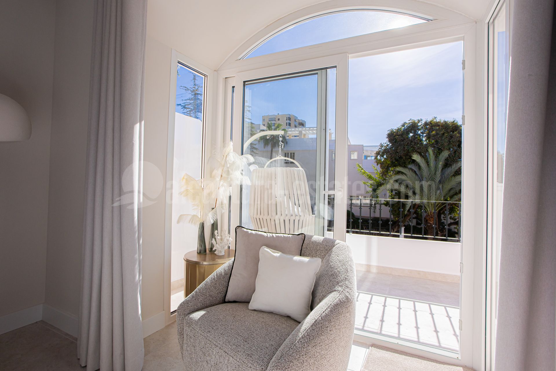 Duplex Penthouse in Aloha Gardens, Marbella
