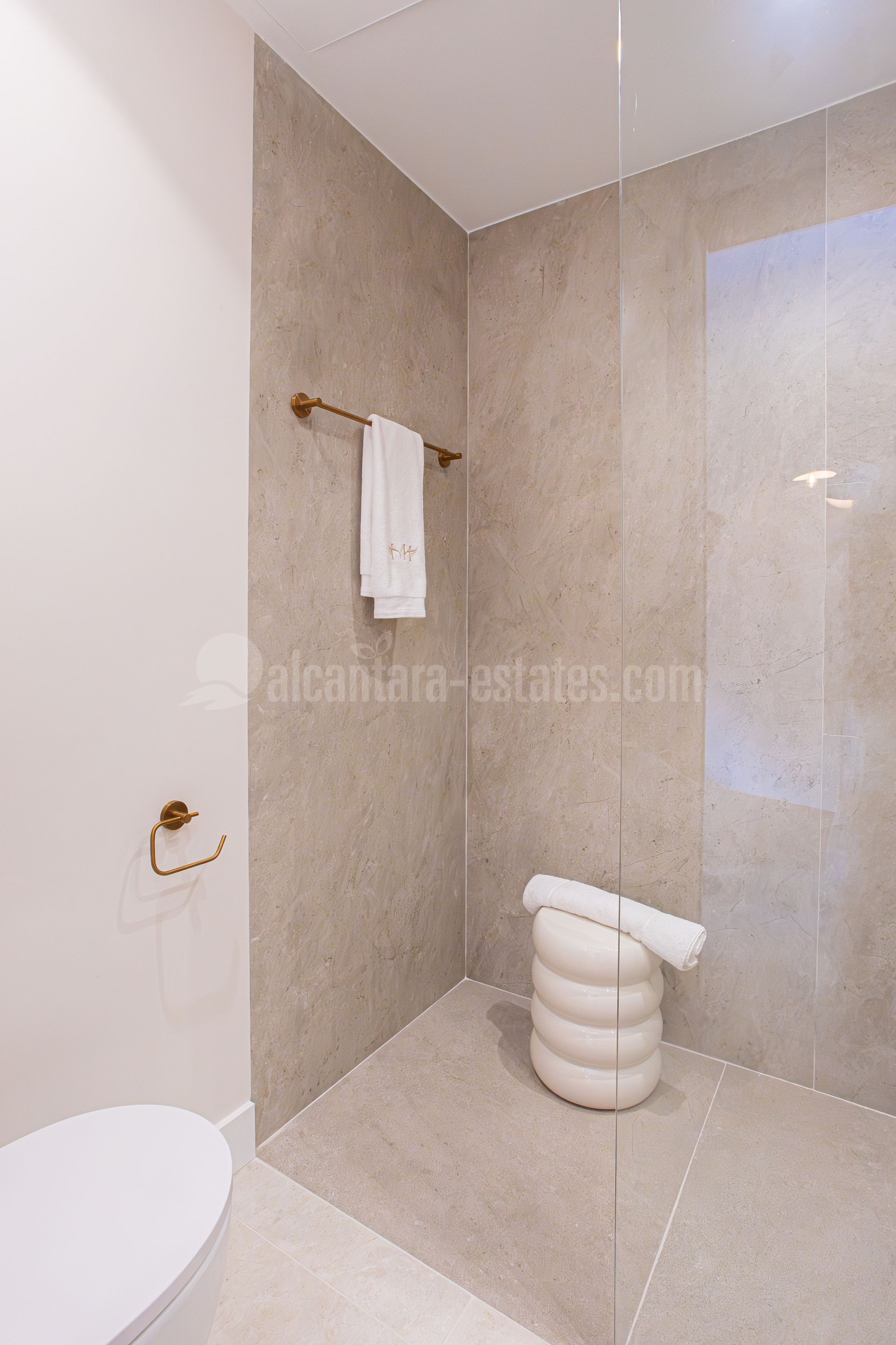 Duplex Penthouse in Aloha Gardens, Marbella
