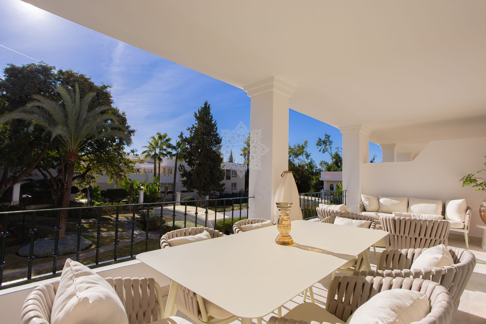 Duplex Penthouse in Aloha Gardens, Marbella