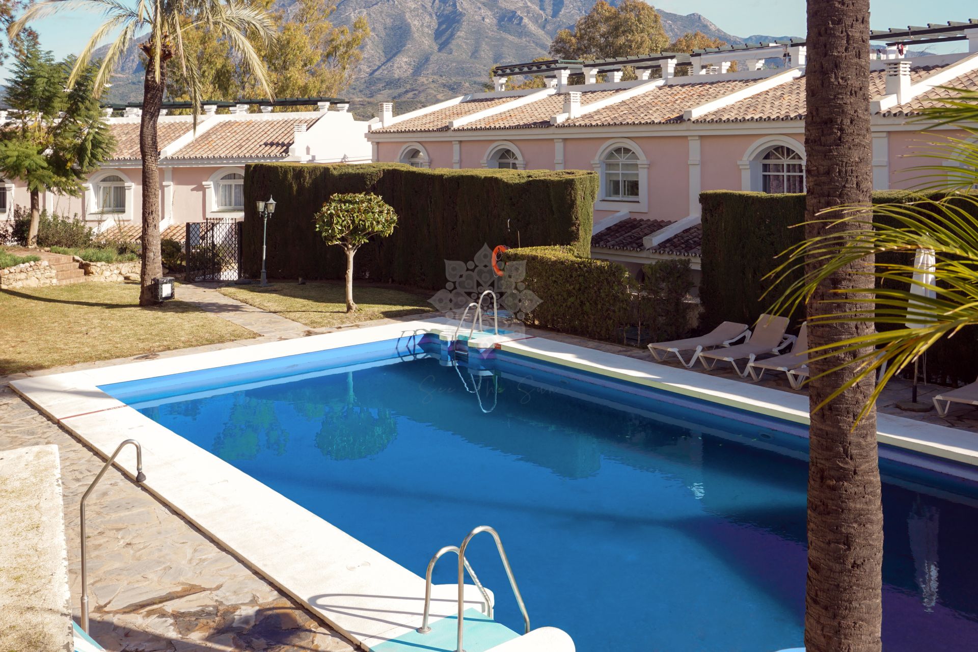 Duplex Penthouse in Aloha Gardens, Marbella