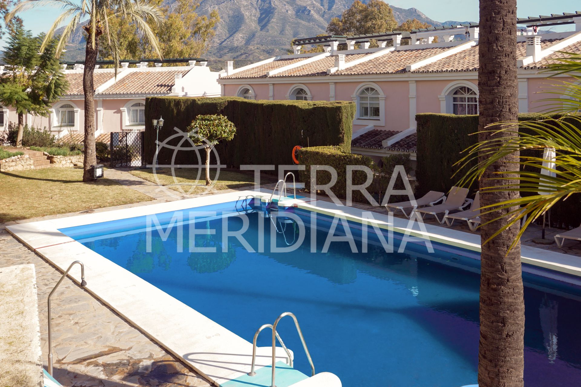 Duplex Penthouse in Aloha Gardens, Marbella