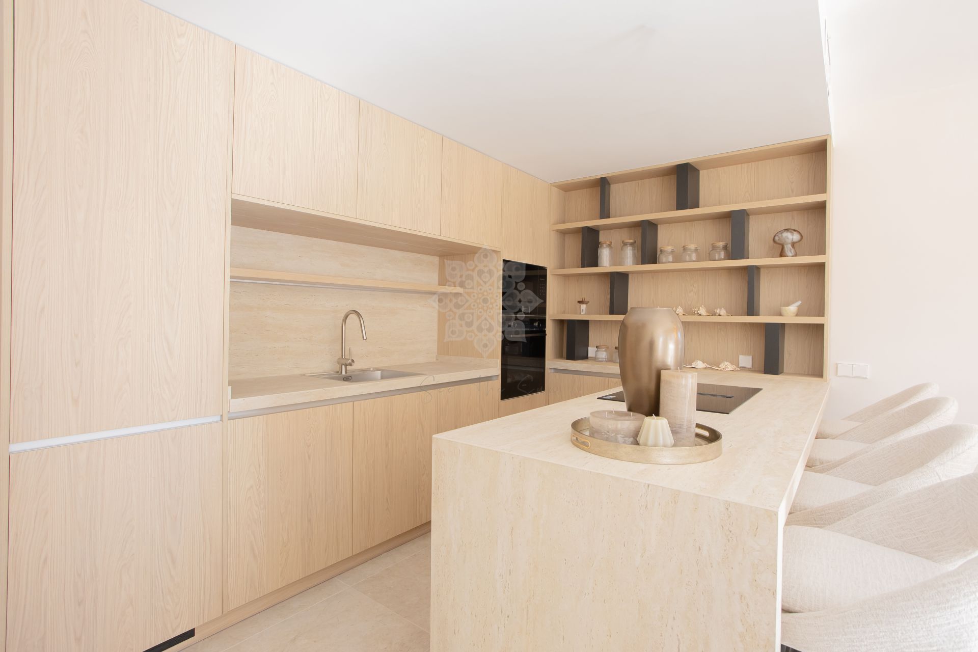 Duplex Penthouse in Aloha Gardens, Marbella