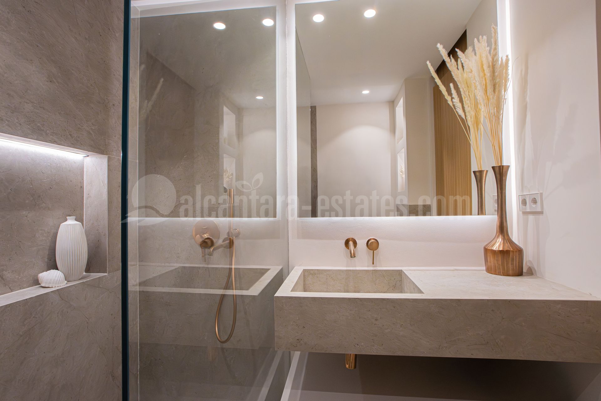 Duplex Penthouse in Aloha Gardens, Marbella