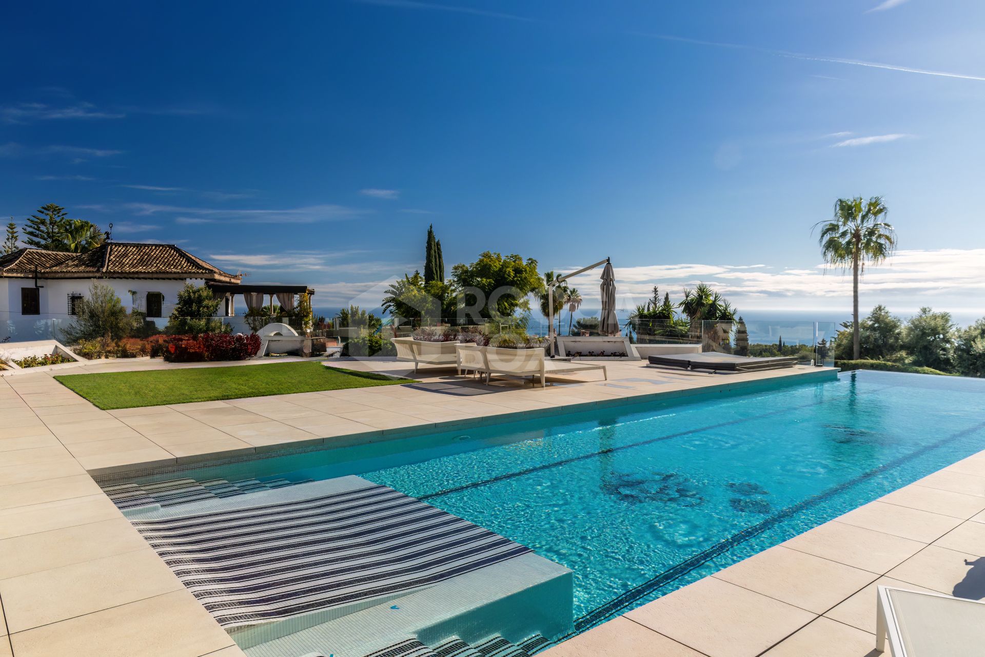 Exceptional Villa for Sale in Sierra Blanca, Marbella Golden Mile - €11,000,000