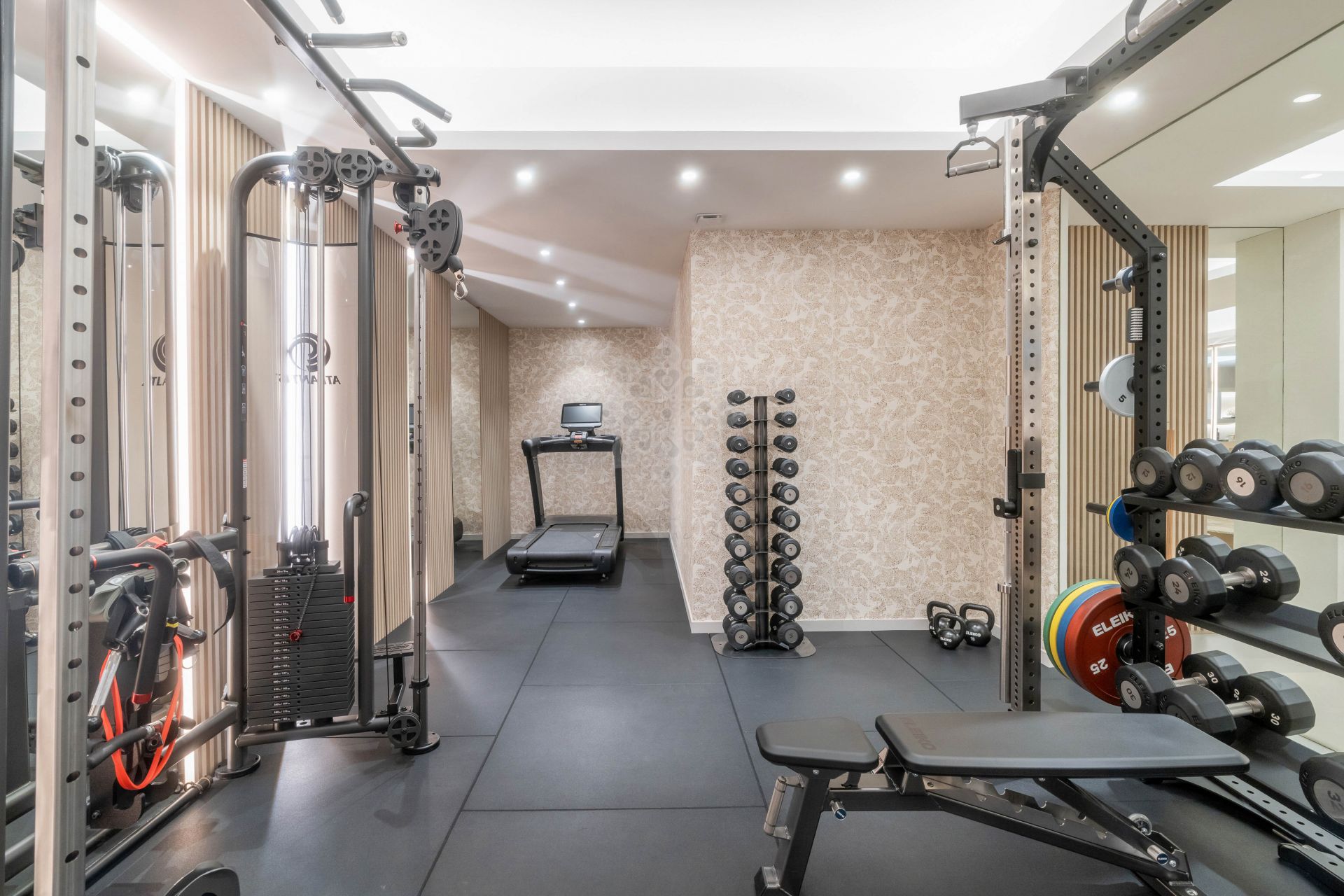 Villa in Celeste Marbella, Marbella