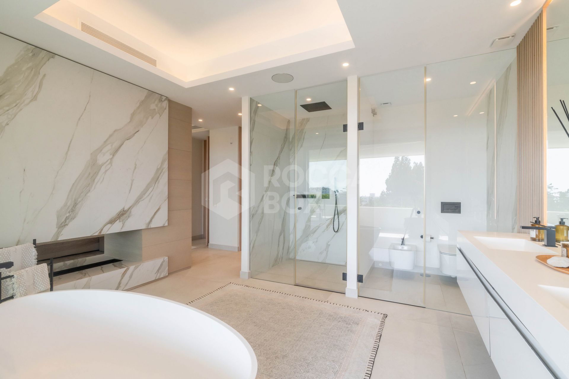 Contemporary villa in Nueva Andalucia