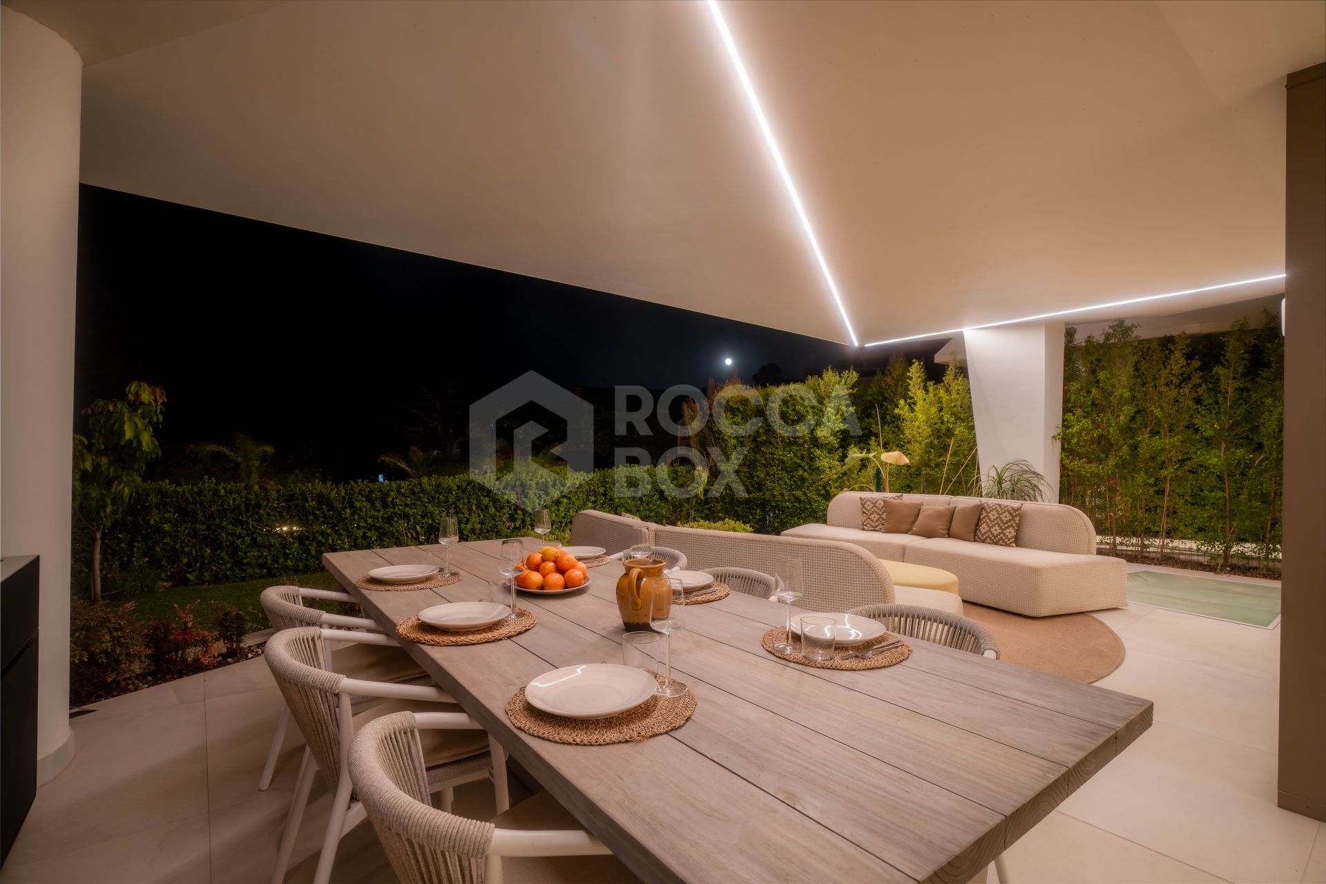 Contemporary villa in Nueva Andalucia