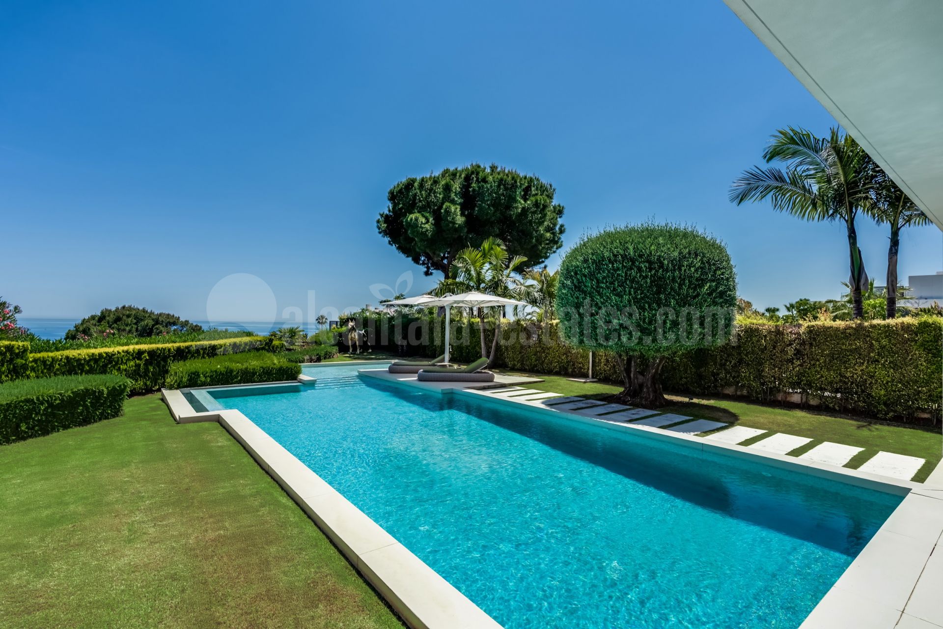 Villa in Las Lomas del Marbella Club, Marbella