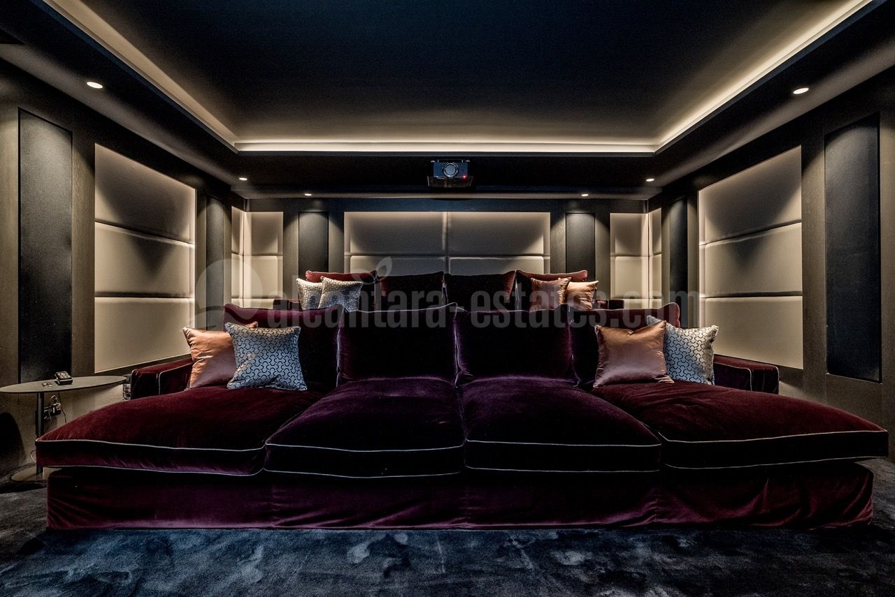 Villa in Las Lomas del Marbella Club, Marbella