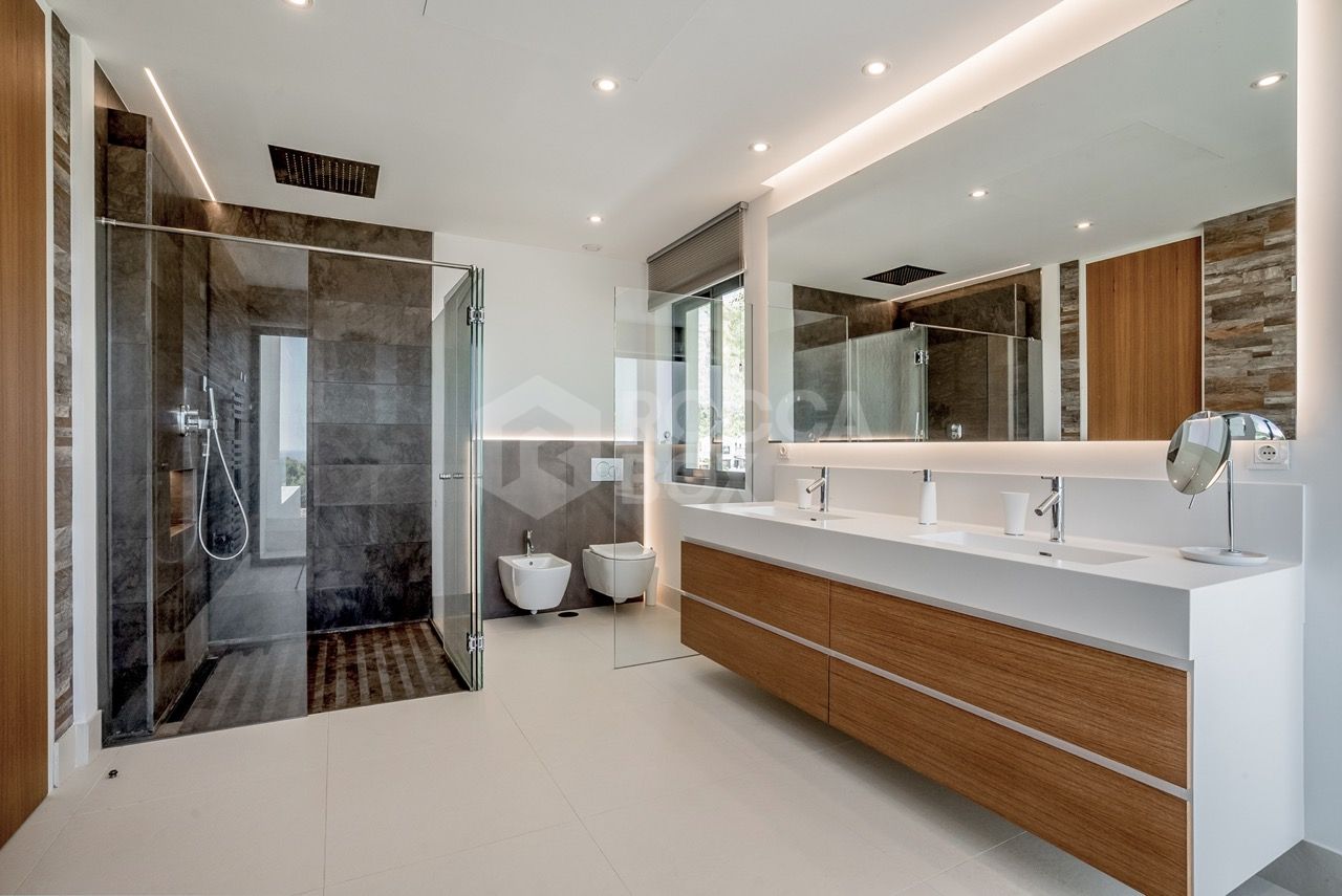 Masterpiece with Magical Sea Views in Marbella’s Prestigious Golden Mile