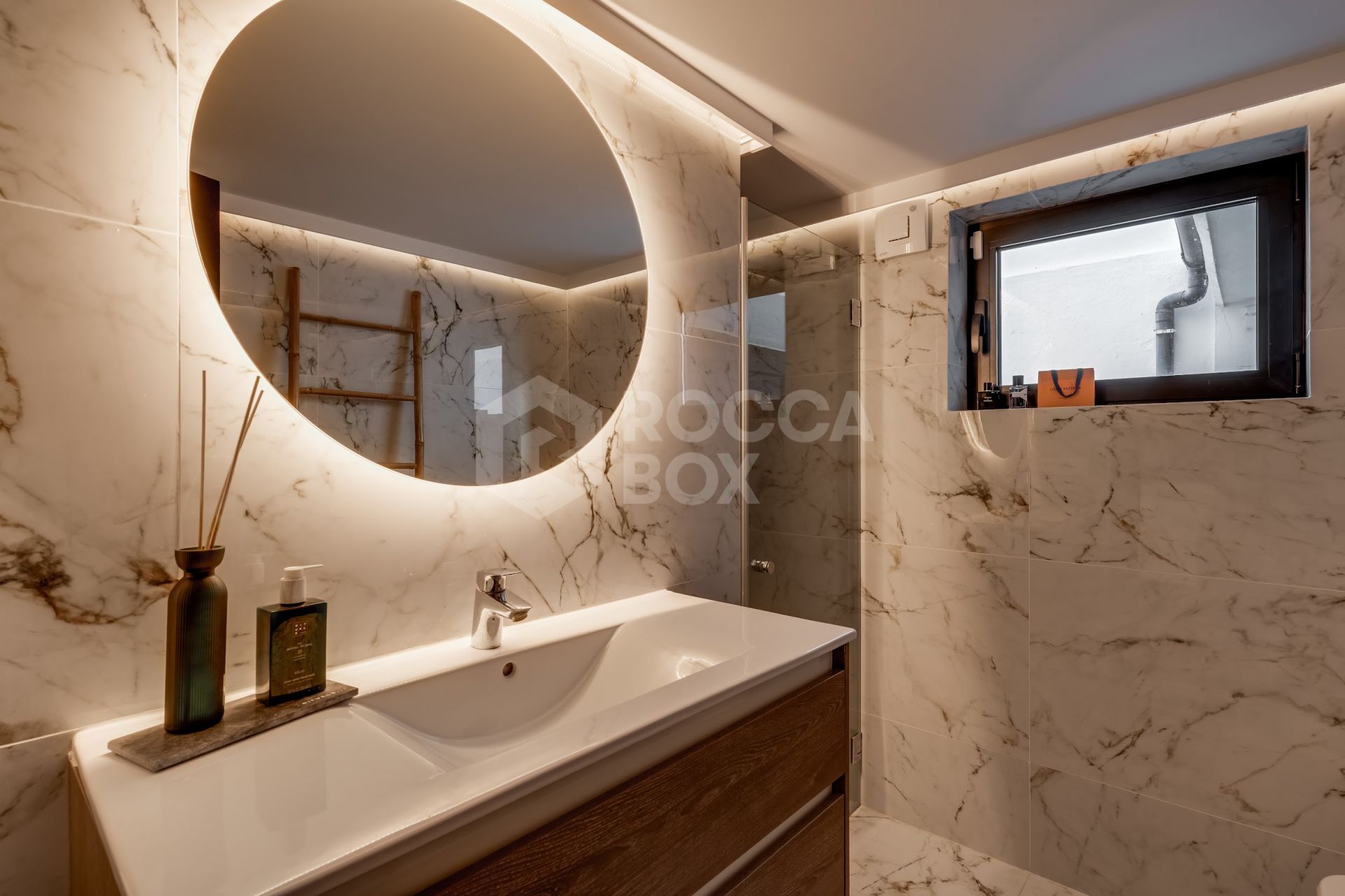 Luxury villa close to amenities