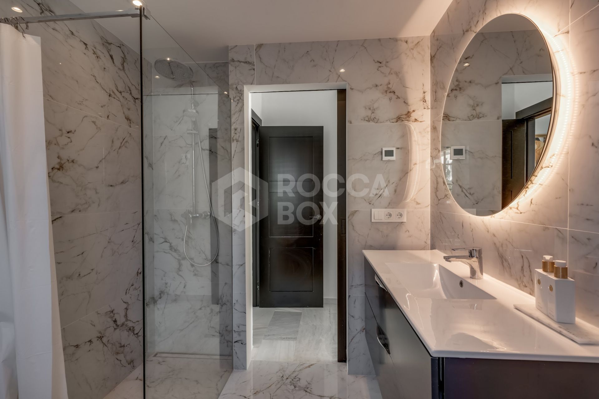 Luxury villa close to amenities