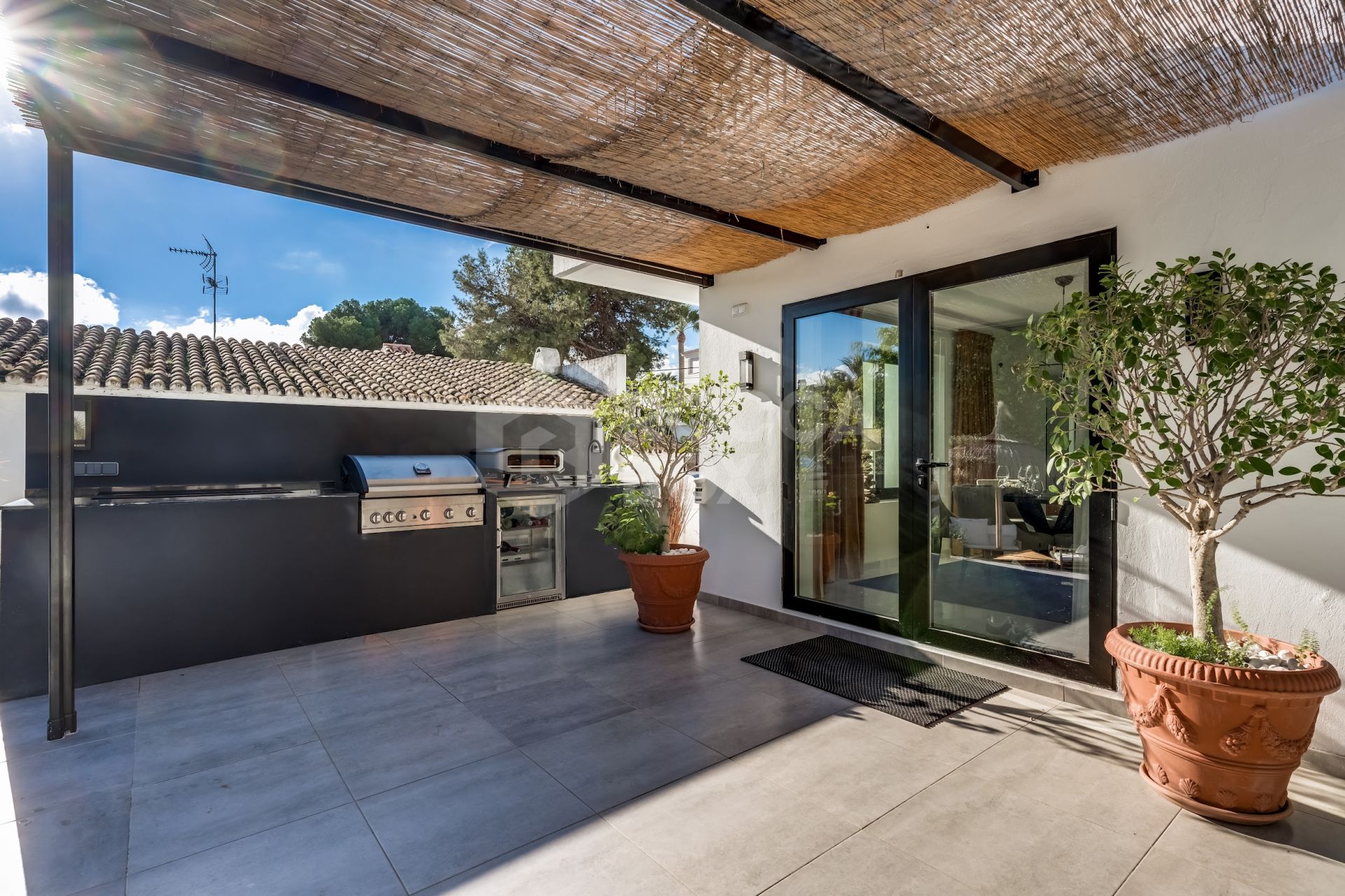 Luxury villa close to amenities