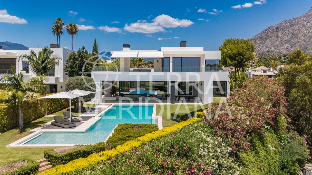 Villa in Las Lomas del Marbella Club, Marbella