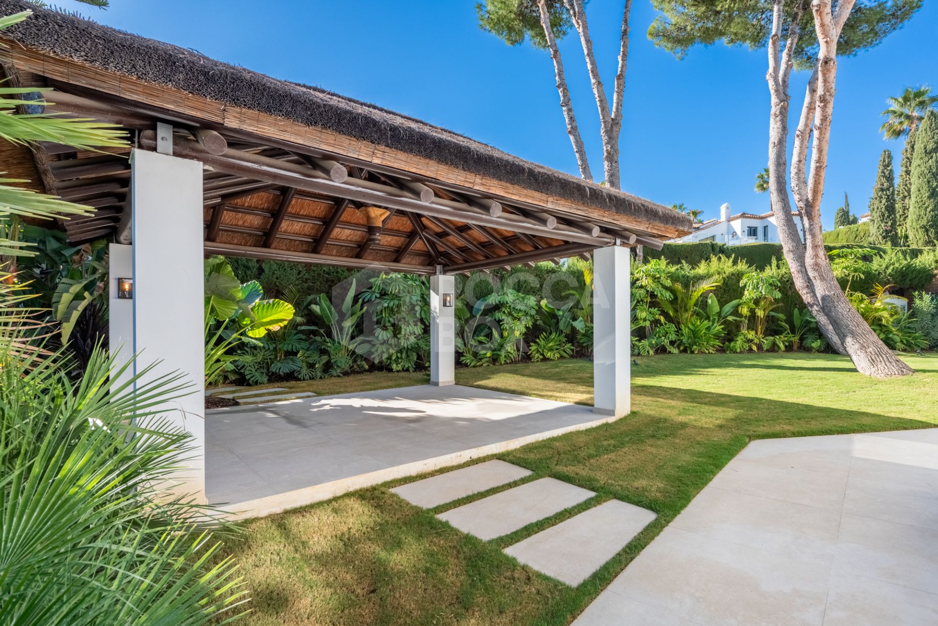 Top-renovated villa hidden inside a gated community in Nueva Andalucía.