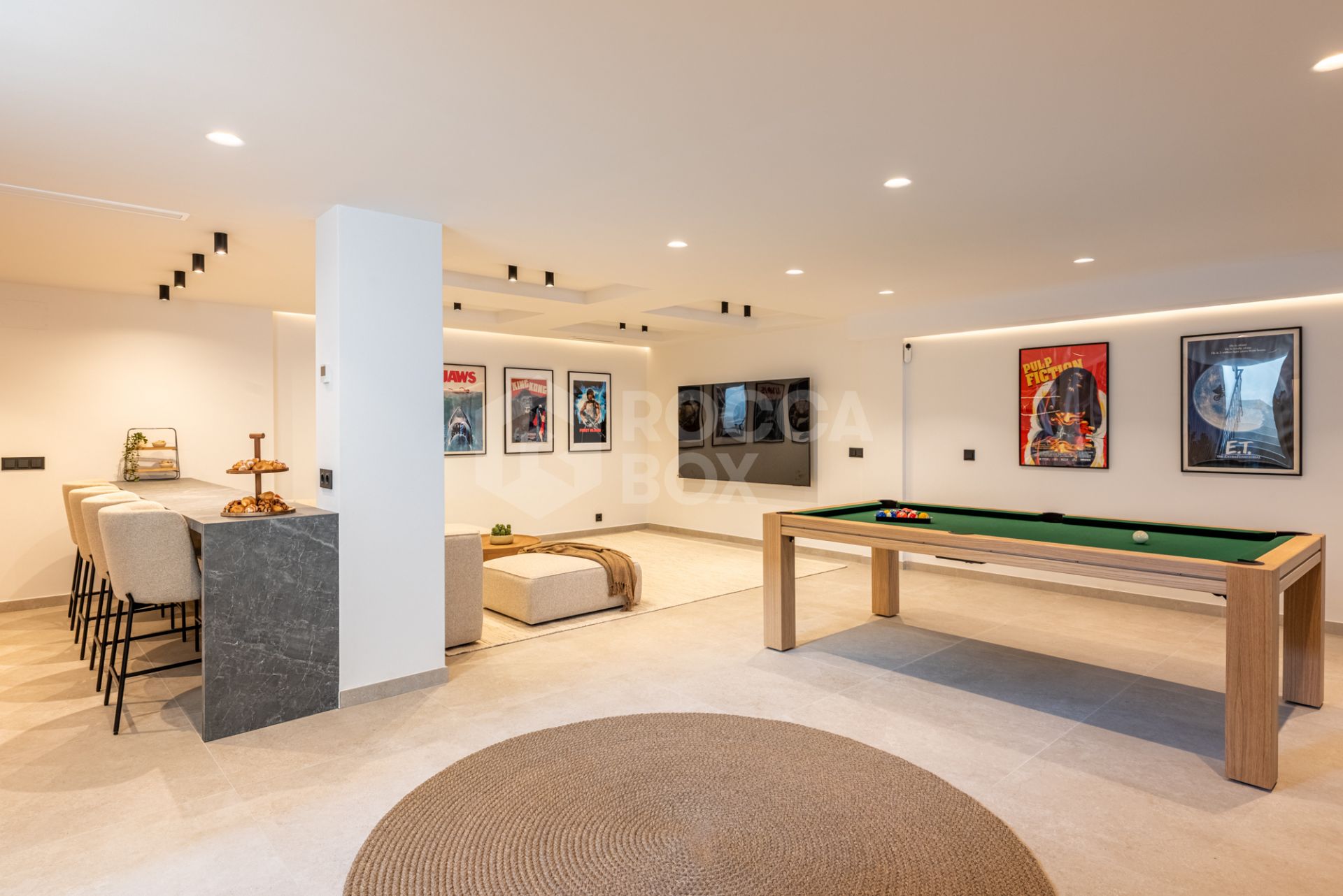 Top-renovated villa hidden inside a gated community in Nueva Andalucía.