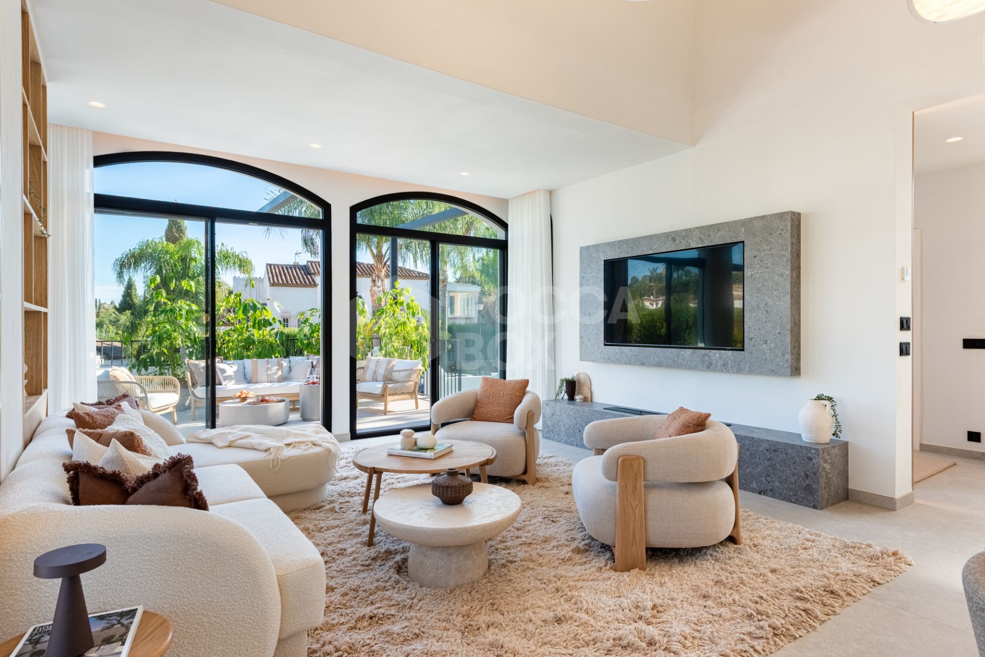 Top-renovated villa hidden inside a gated community in Nueva Andalucía.