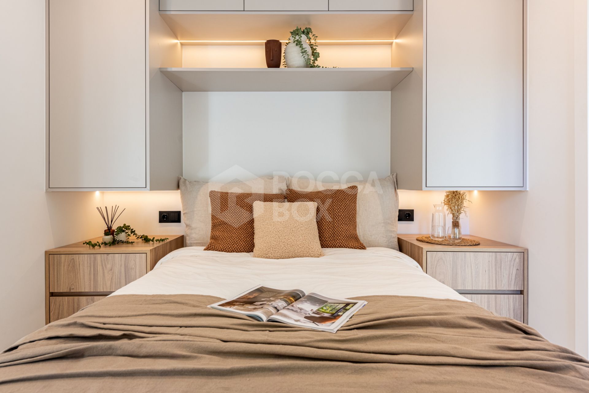 Top-renovated villa hidden inside a gated community in Nueva Andalucía.