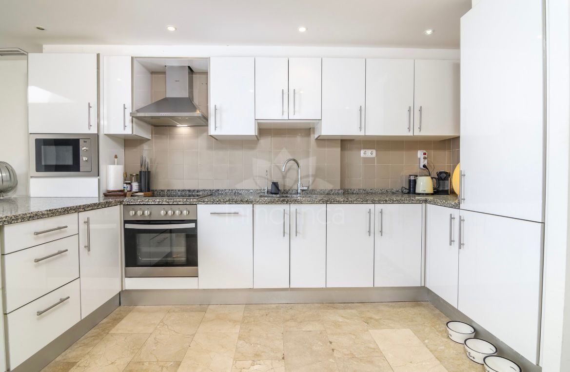 Town House in Nueva Andalucia, Marbella