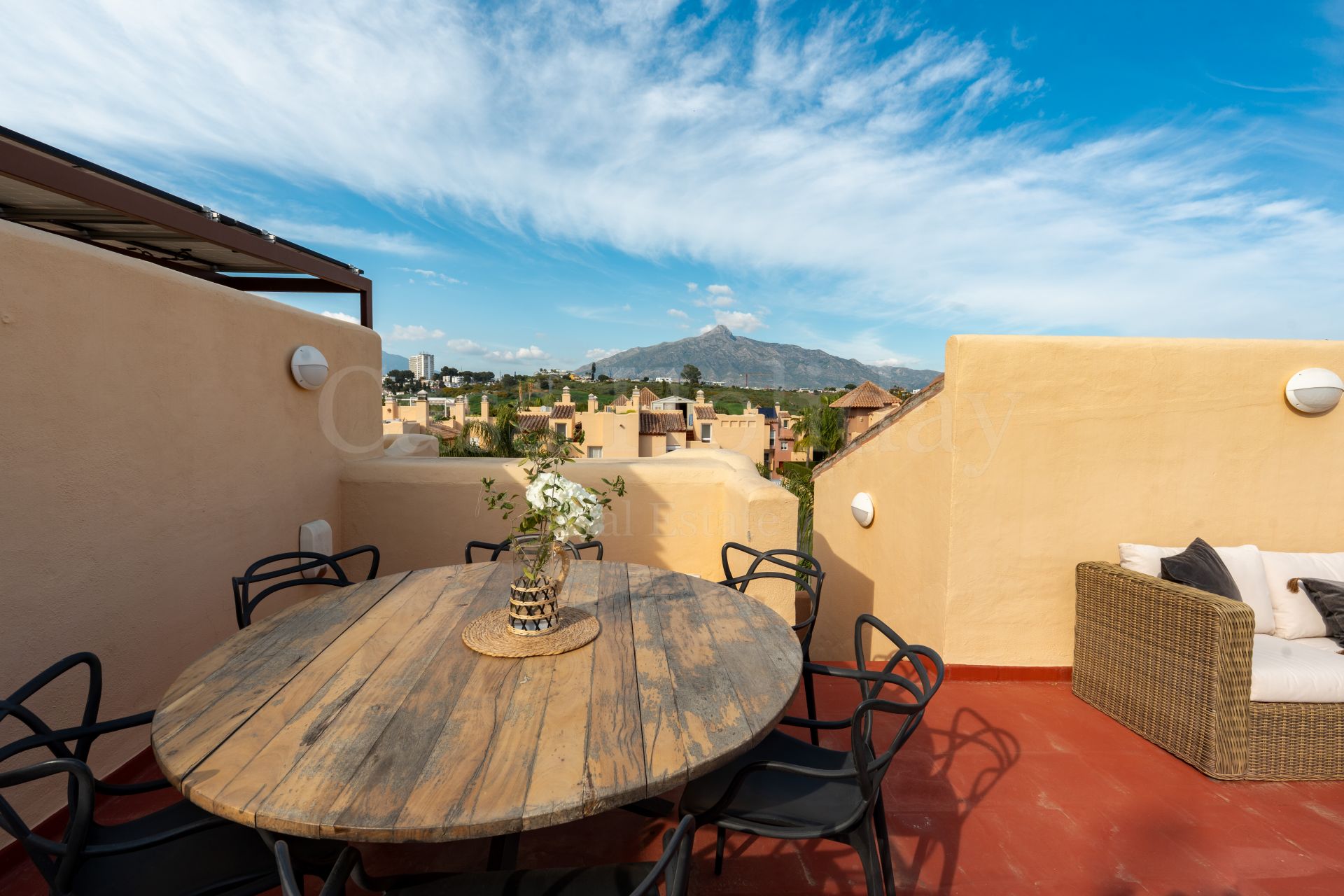 Town House in Condes de Iza, Marbella