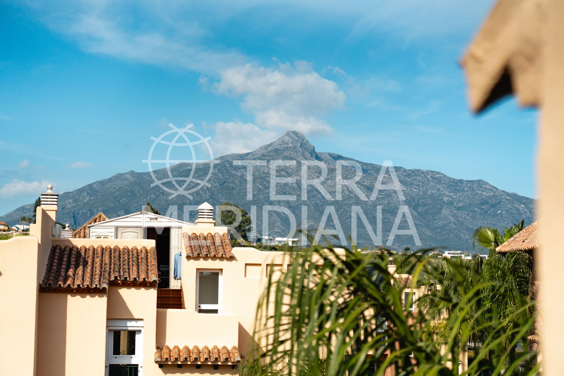 Town House in Condes de Iza, Marbella