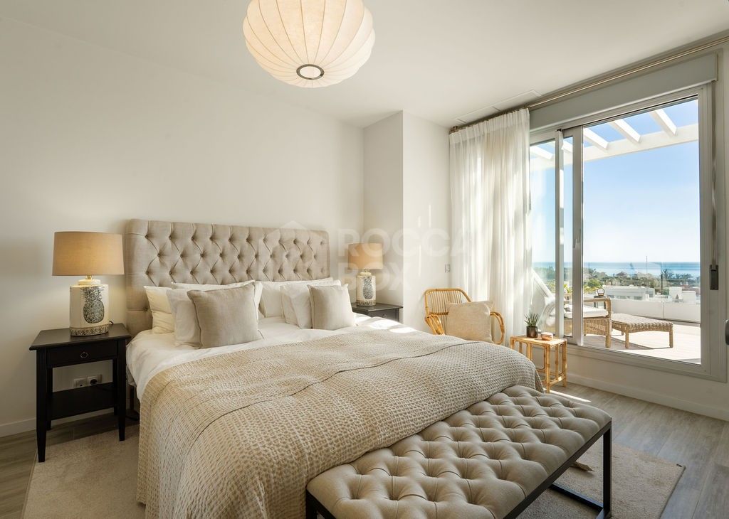 Stunning 3-Bedroom Duplex Penthouse with panoramic views