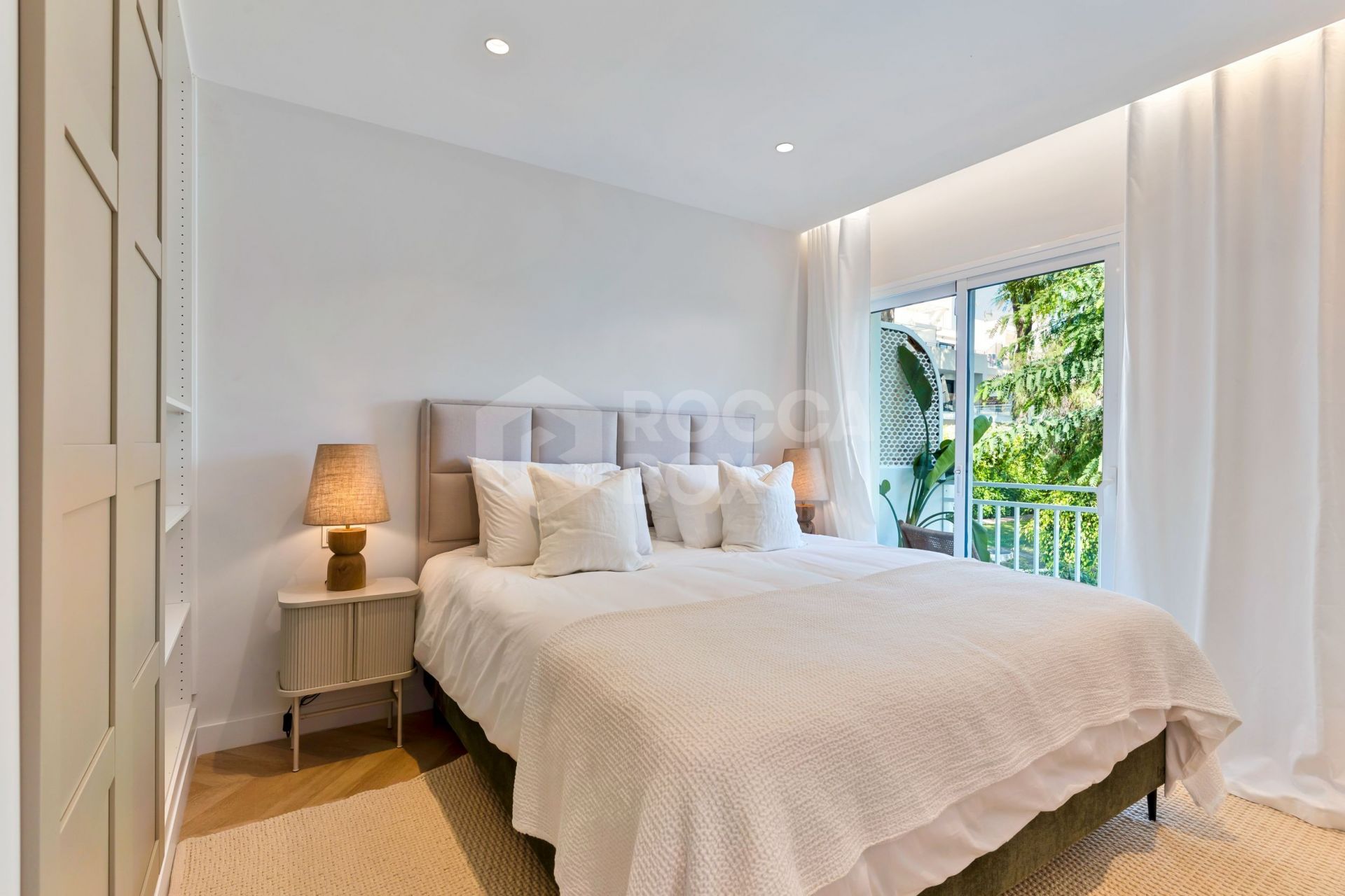 Modern Elegance in the Heart of Nagüeles