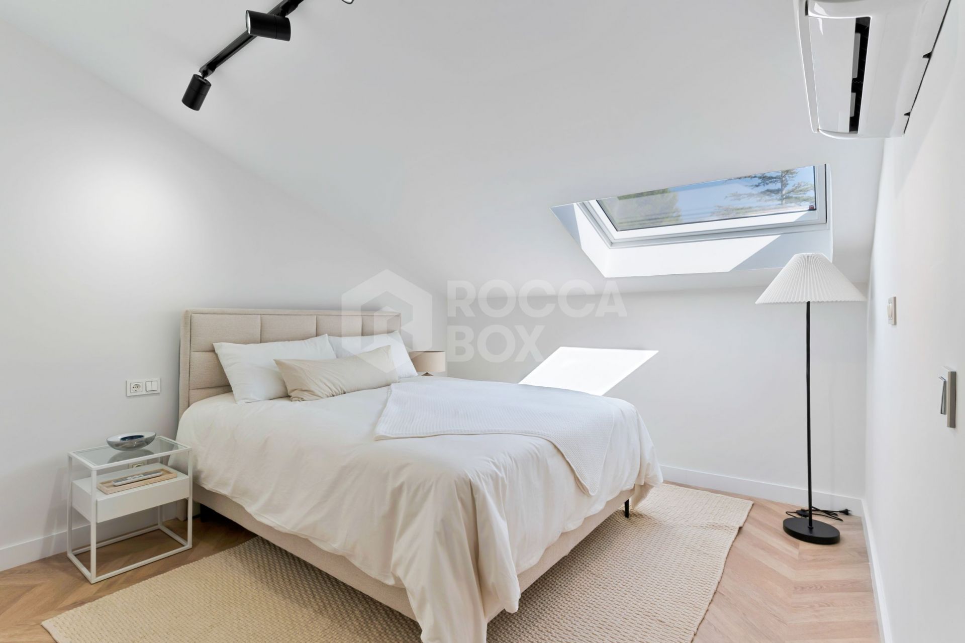 Modern Elegance in the Heart of Nagüeles