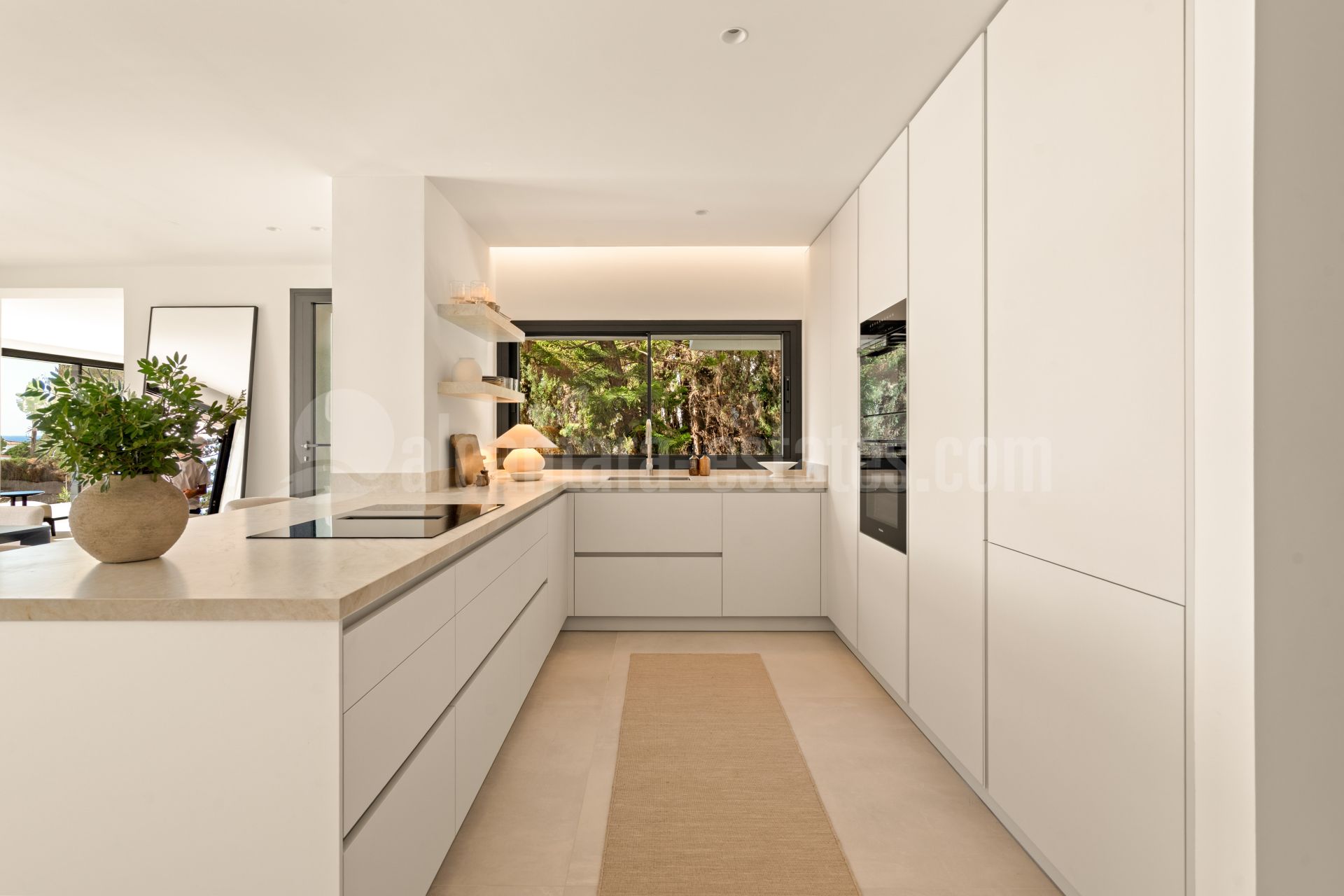 Villa in Elviria, Marbella