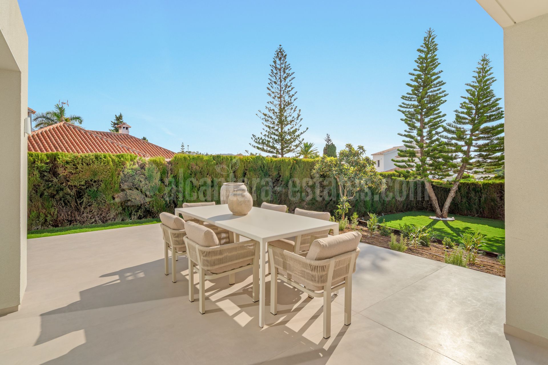 Villa in Elviria, Marbella
